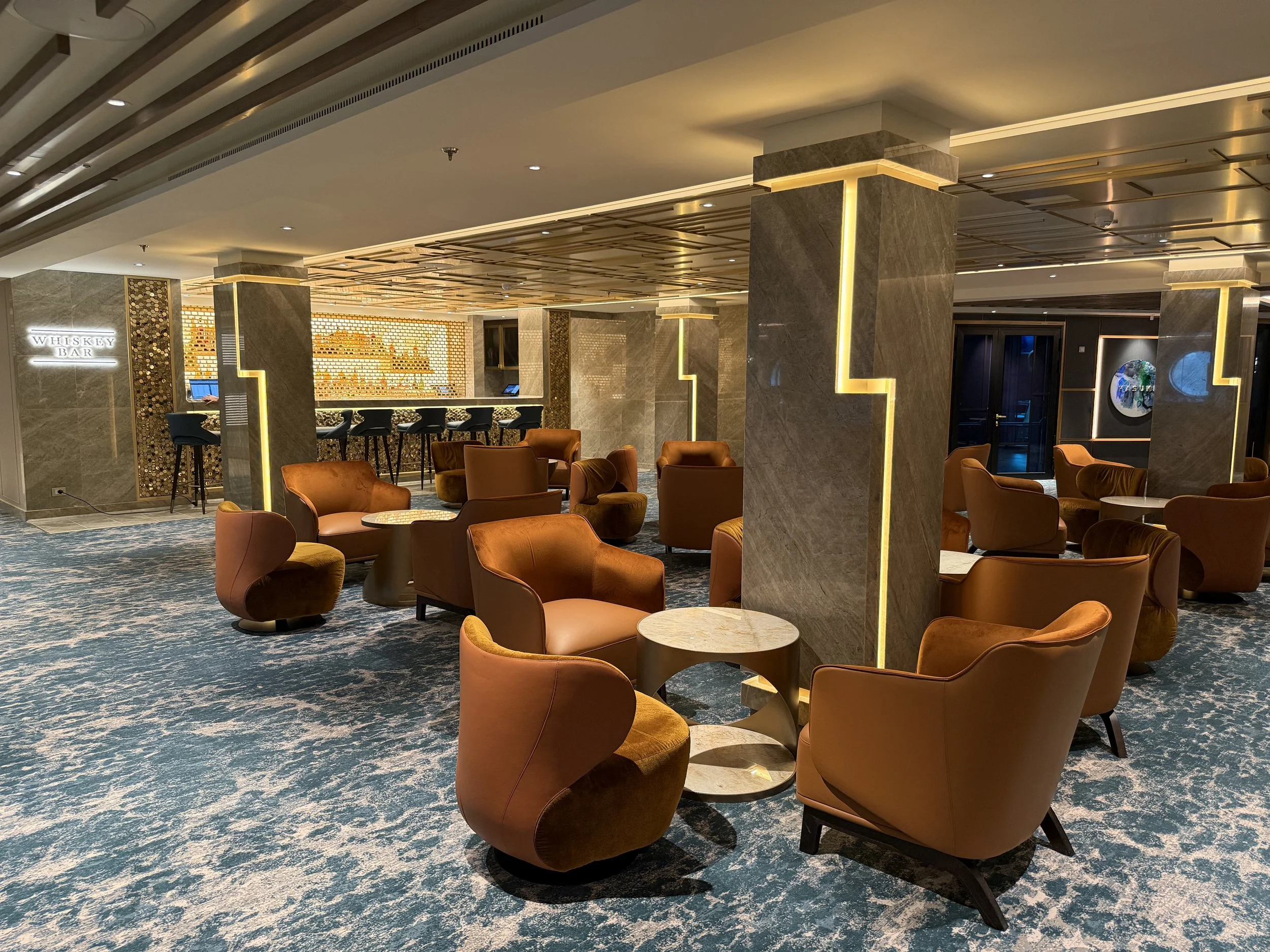 The Whiskey Bar onboard Norwegian Luna, © Fraser at Sea