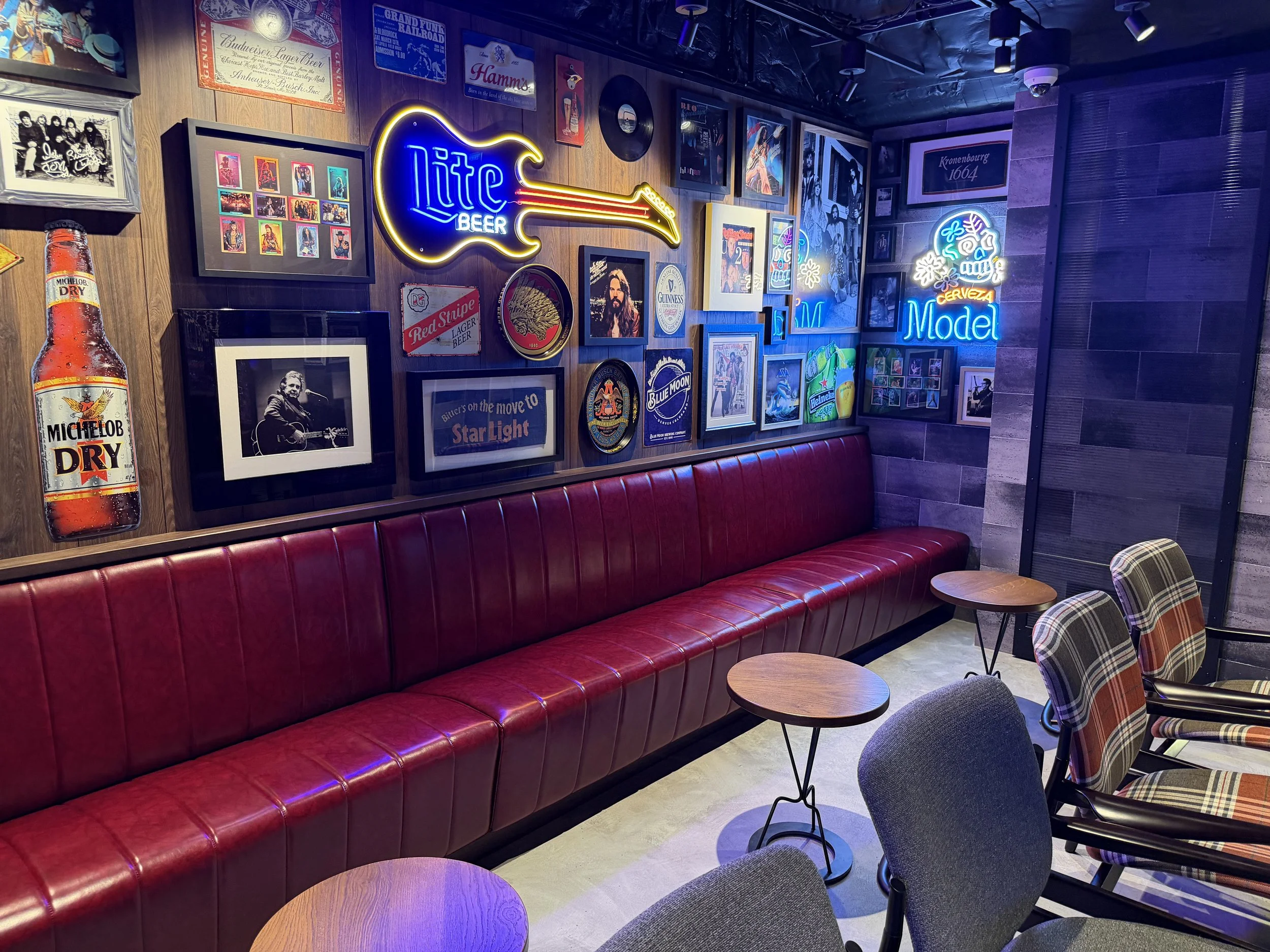 Syd Norman's Pour House onboard Norwegian Luna, © Fraser at Sea