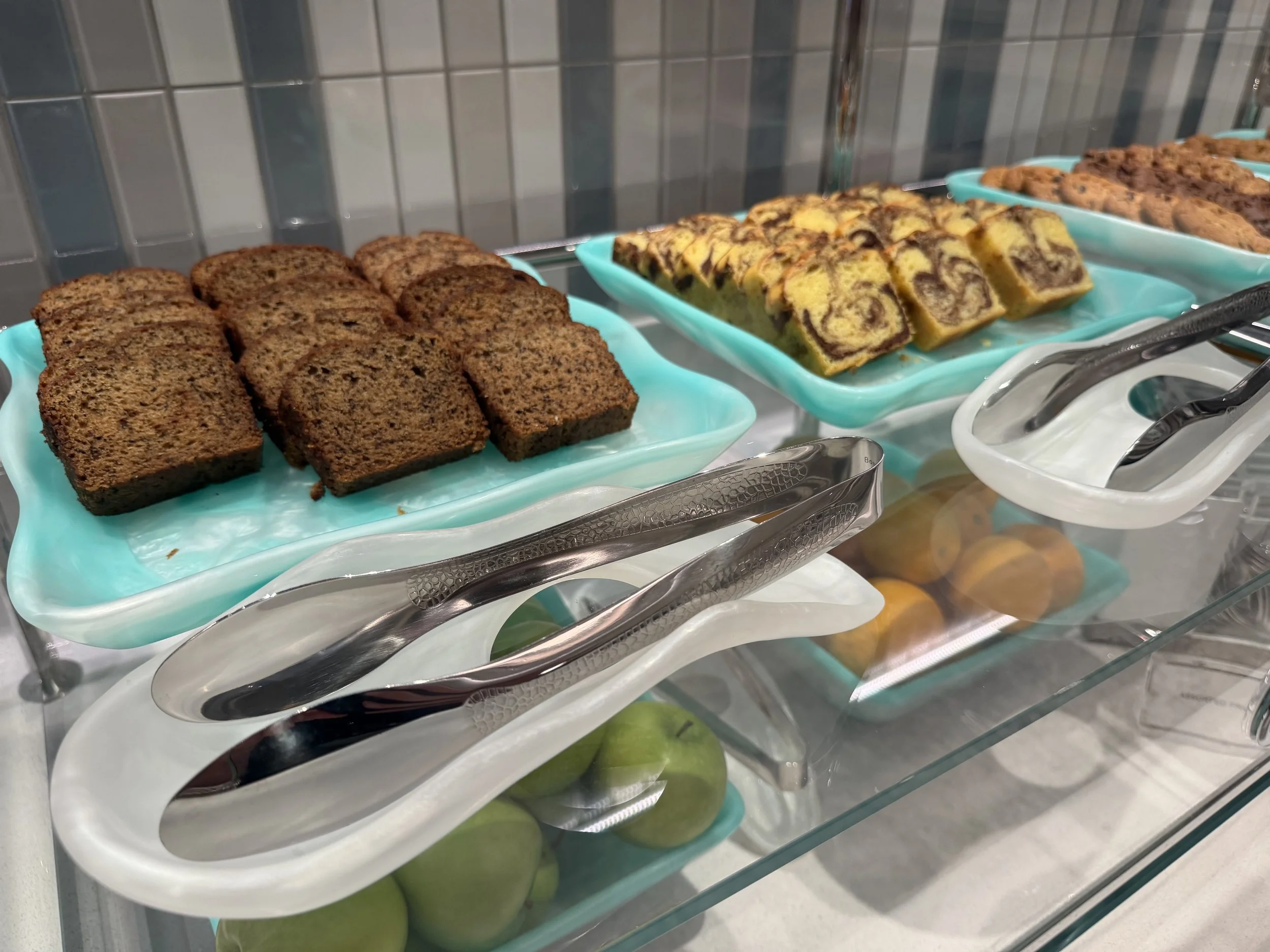 Refreshments within the Studio Lounge onboard NCL Luna