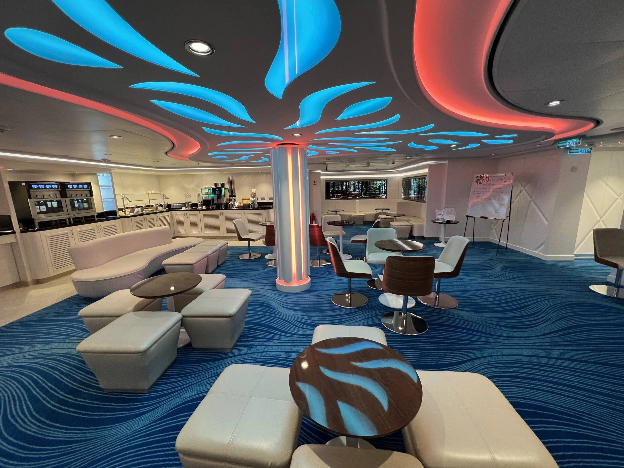 The Studio Lounge onboard Norwegian Escape