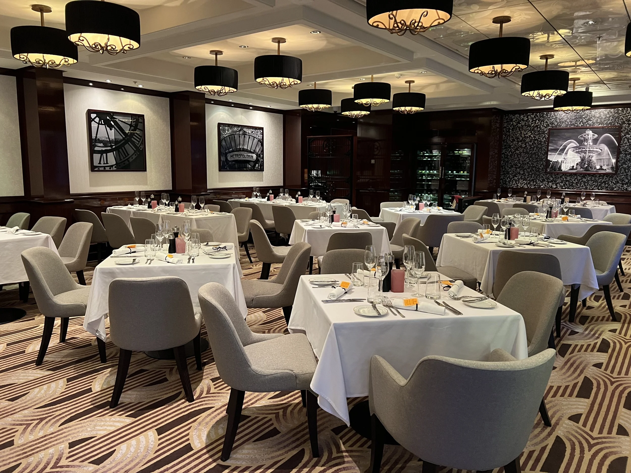 Le Bistro's Interior onboard Norwegian Escape, © Fraser at Sea