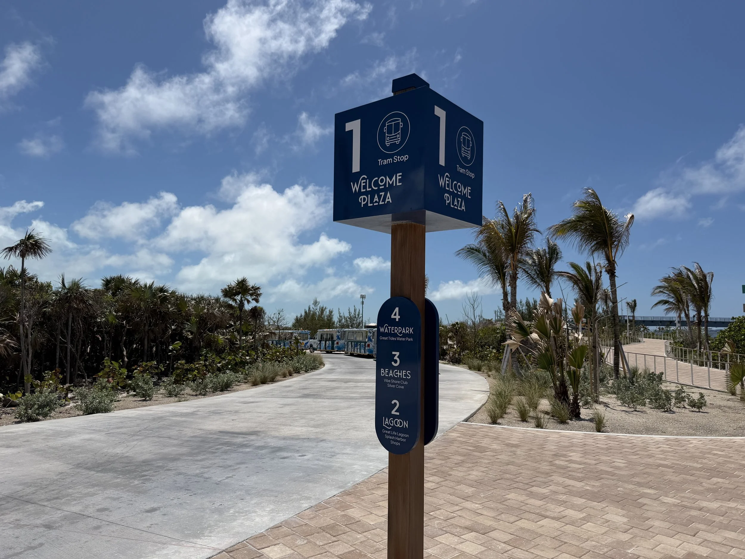 A tram stop on Great Stirrup Cay, © Fraser at Sea