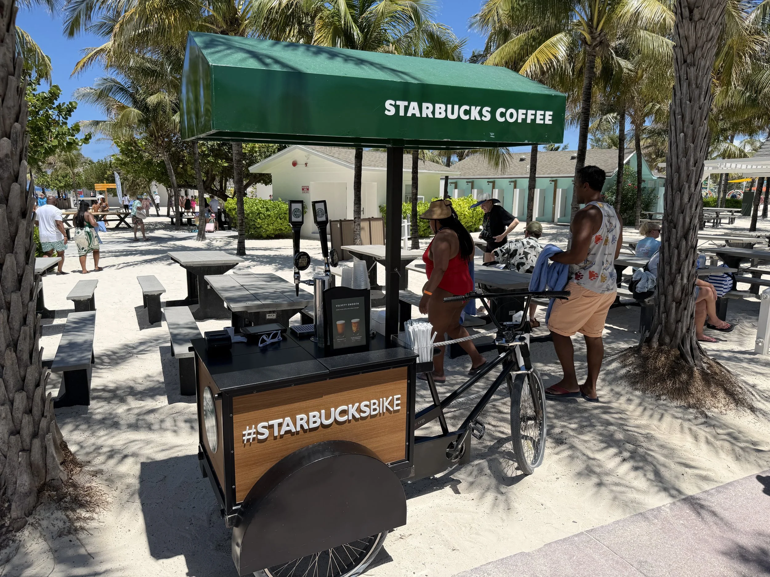 Starbucks (additional charges apply) on Great Stirrup Cay, © Fraser at Sea