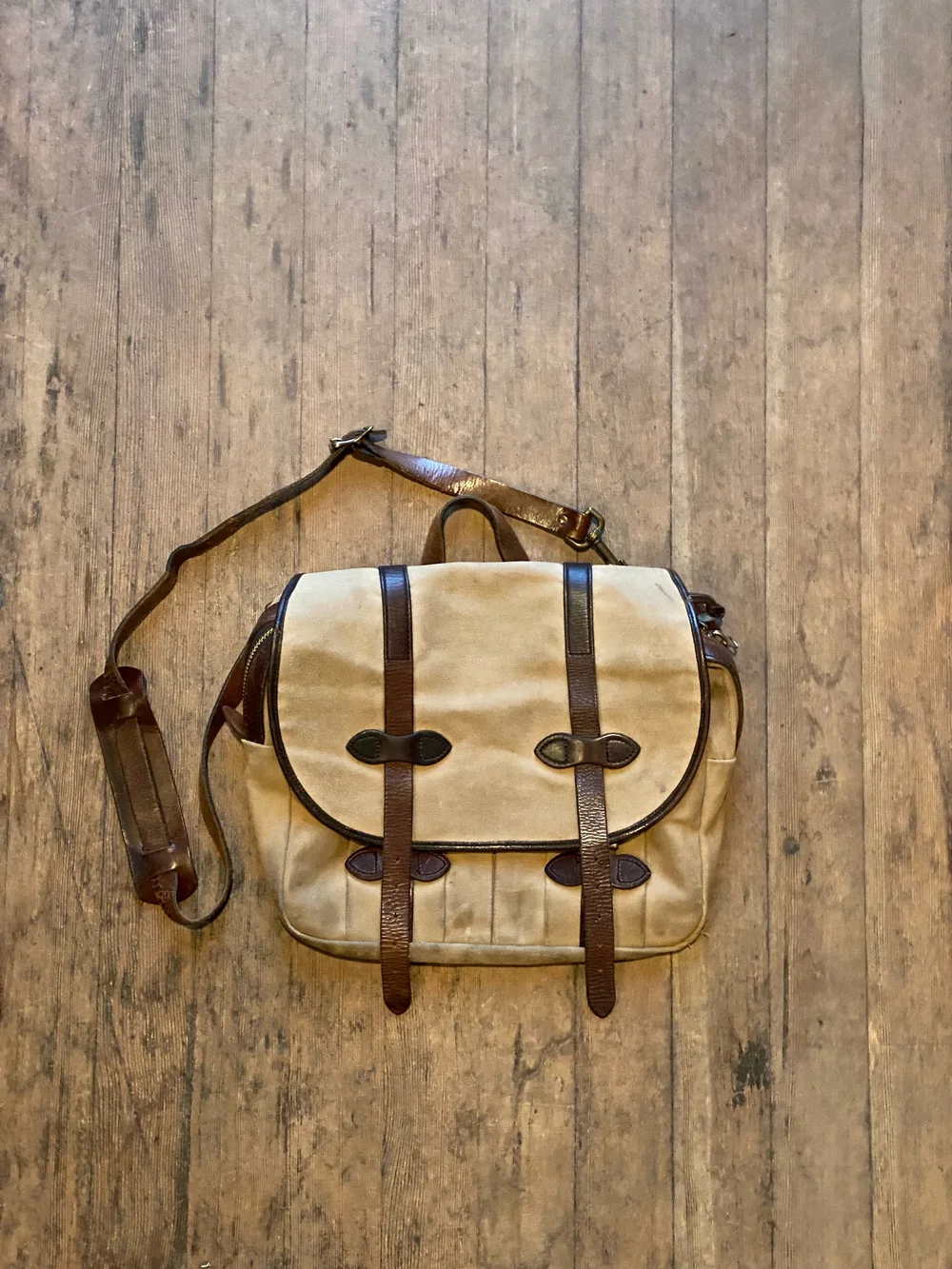 Vintage Filson 90s Talon Zipper Field Messenger Satchel Bag