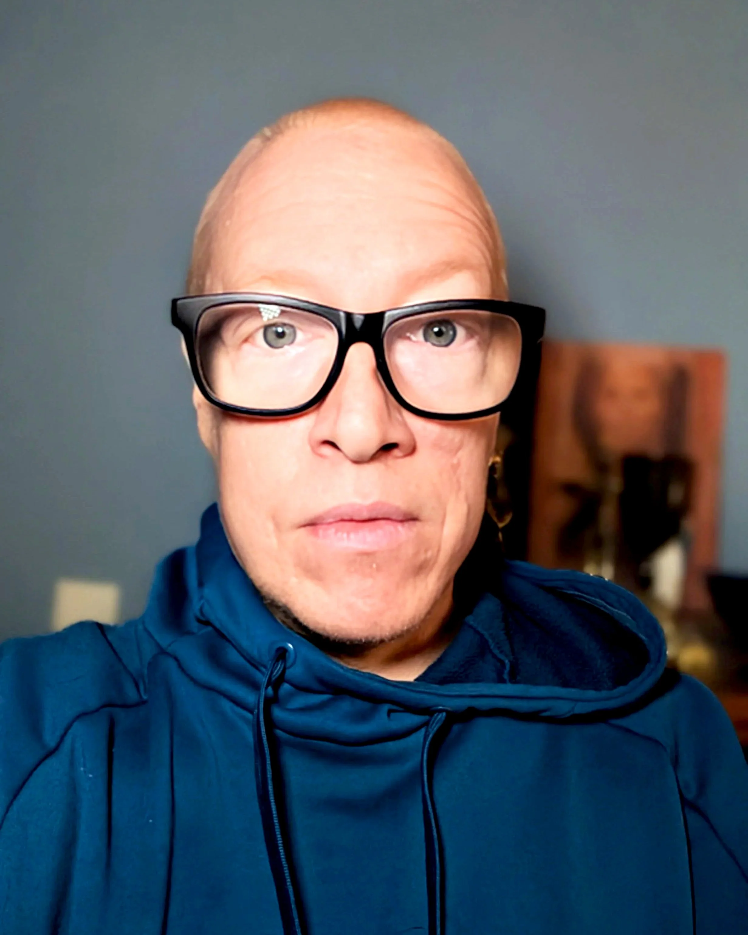 intuitive energy healer and psychic reader