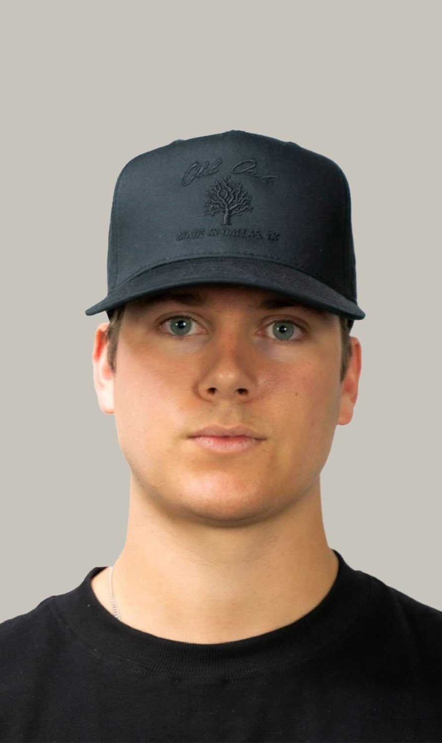THE OAK SNAPBACK (black)