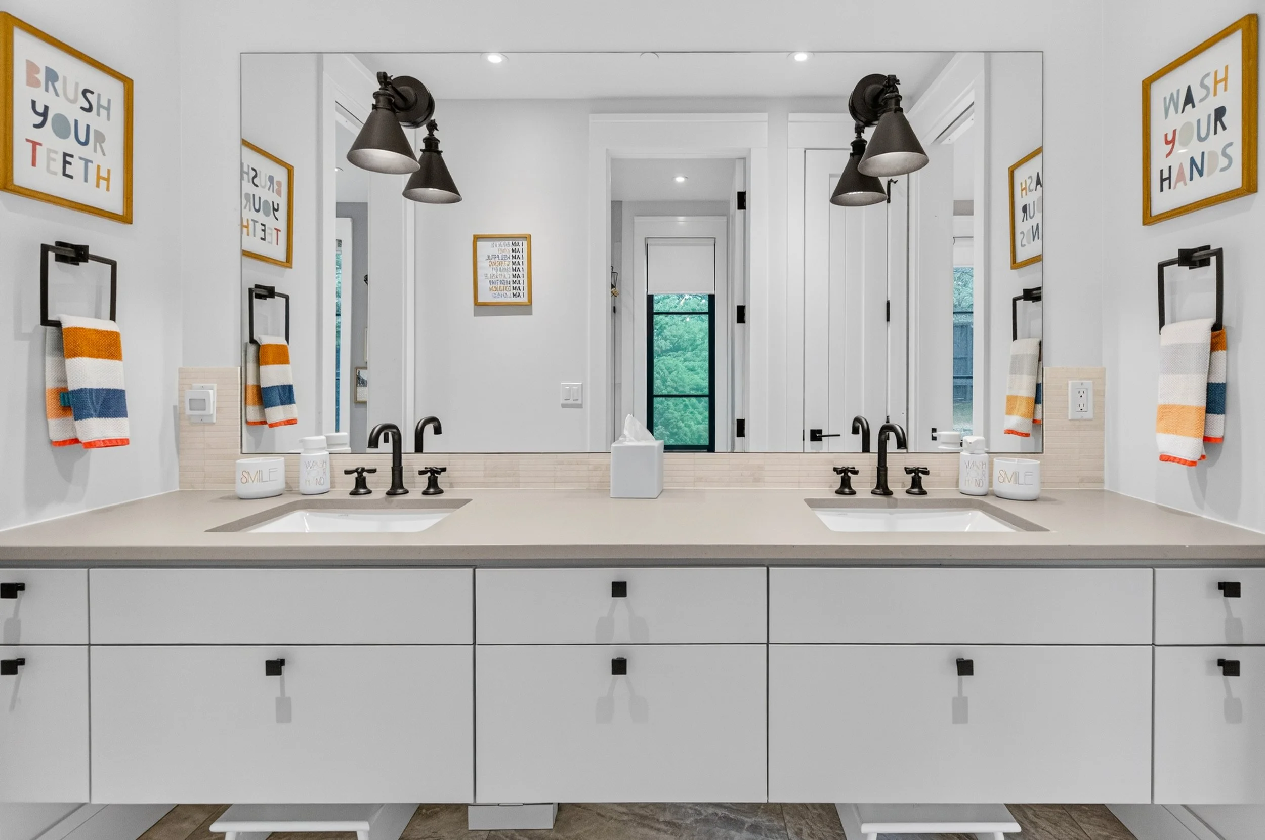 Kids Shared Bathroom.jpg