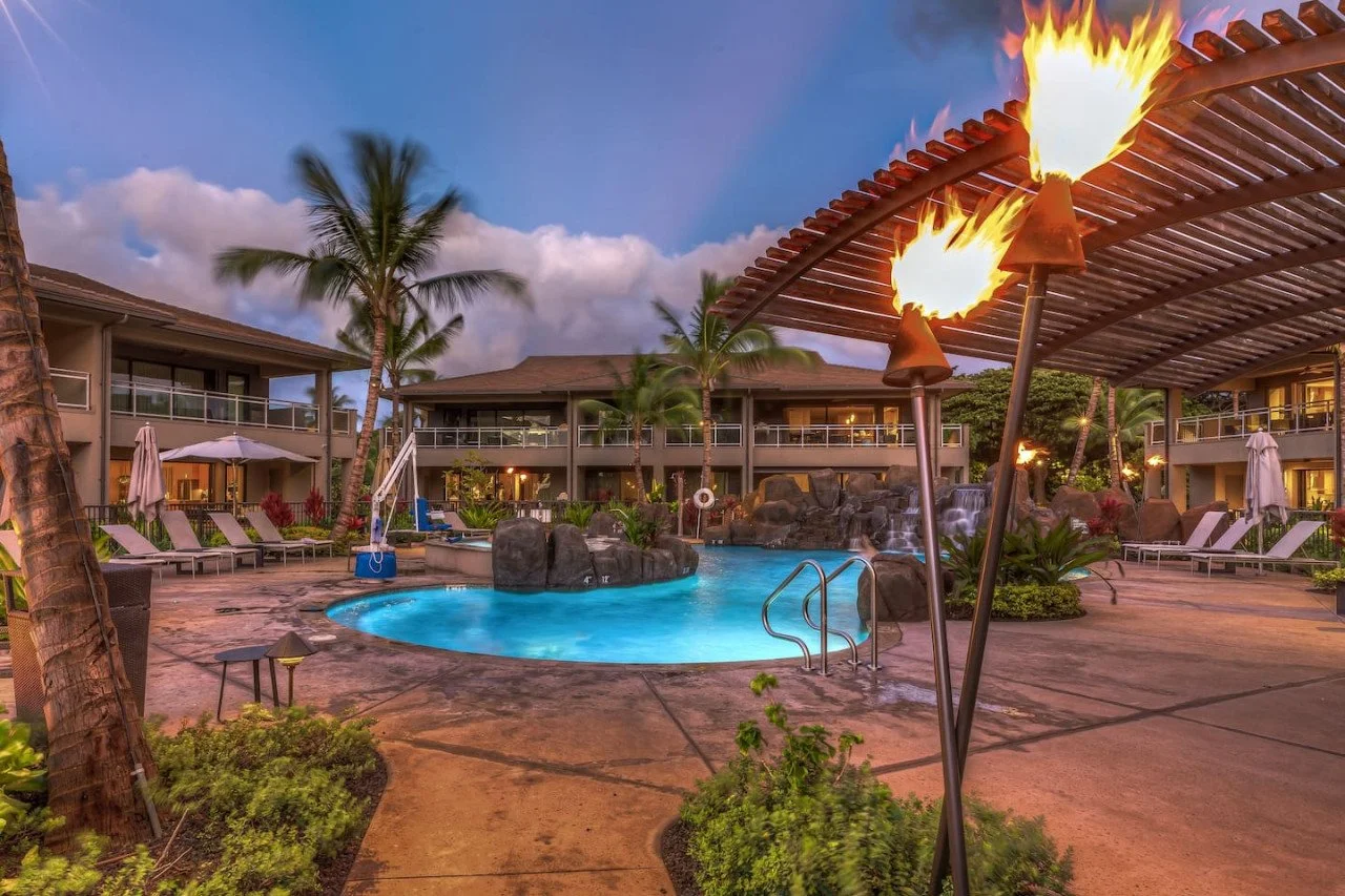 Luana Garden Villa 6D enclave pool, spa, and firepit area.