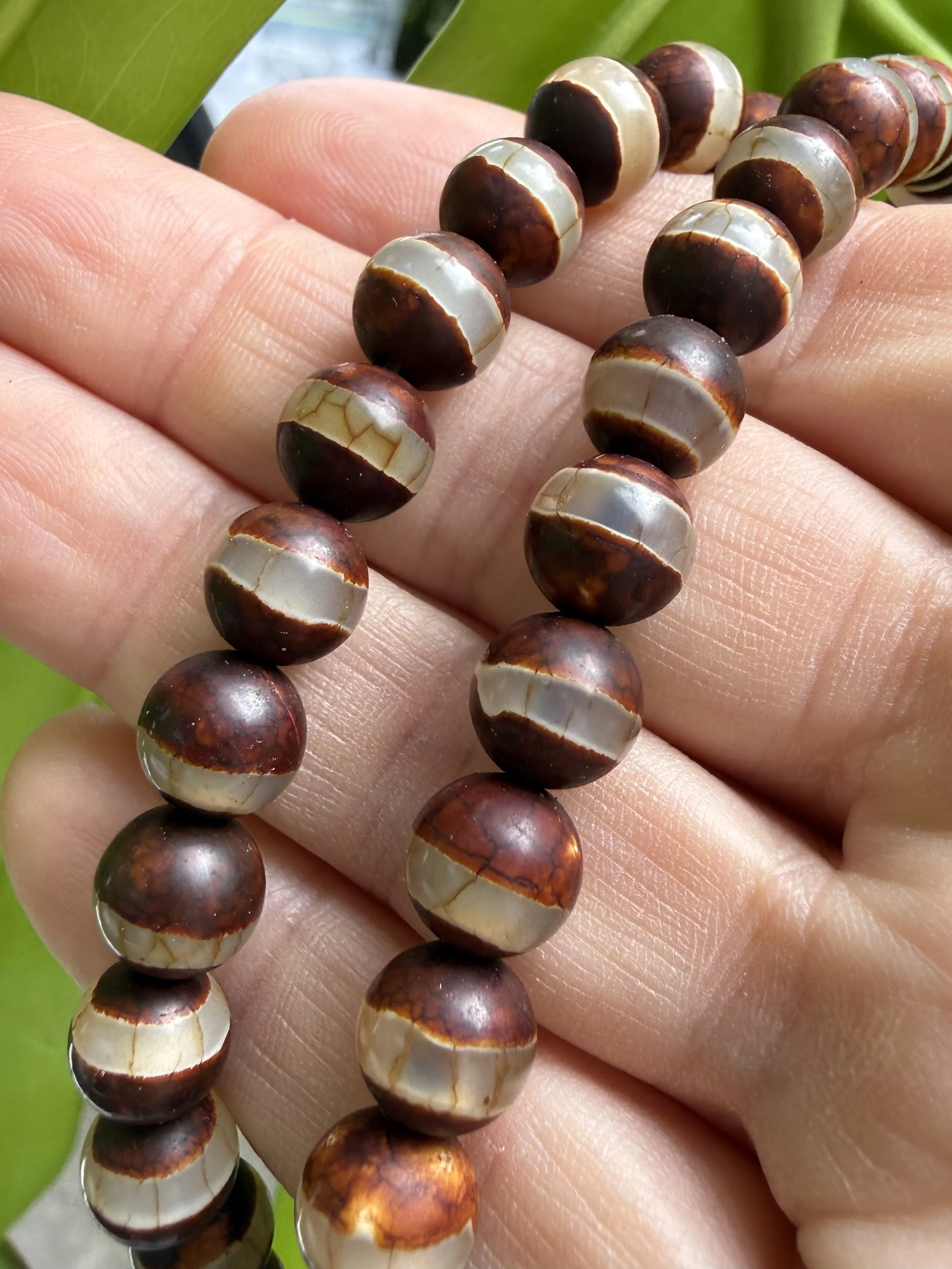 Autumn Toned 8mm Bead Bracelet - Agate Stripe (Brown)