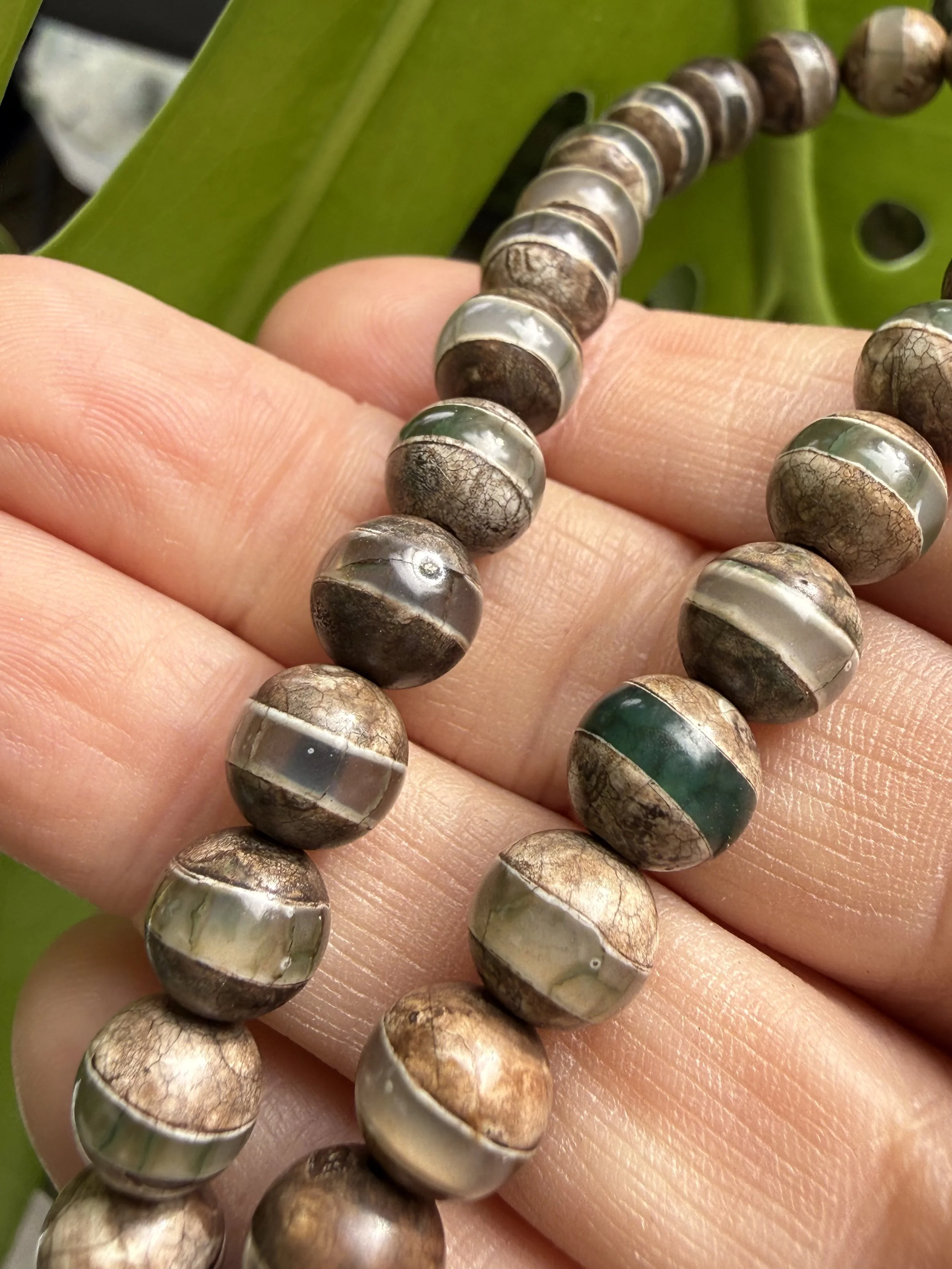 Autumn Toned 8mm Bead Bracelet - Agate Stripe (Green/Gray)