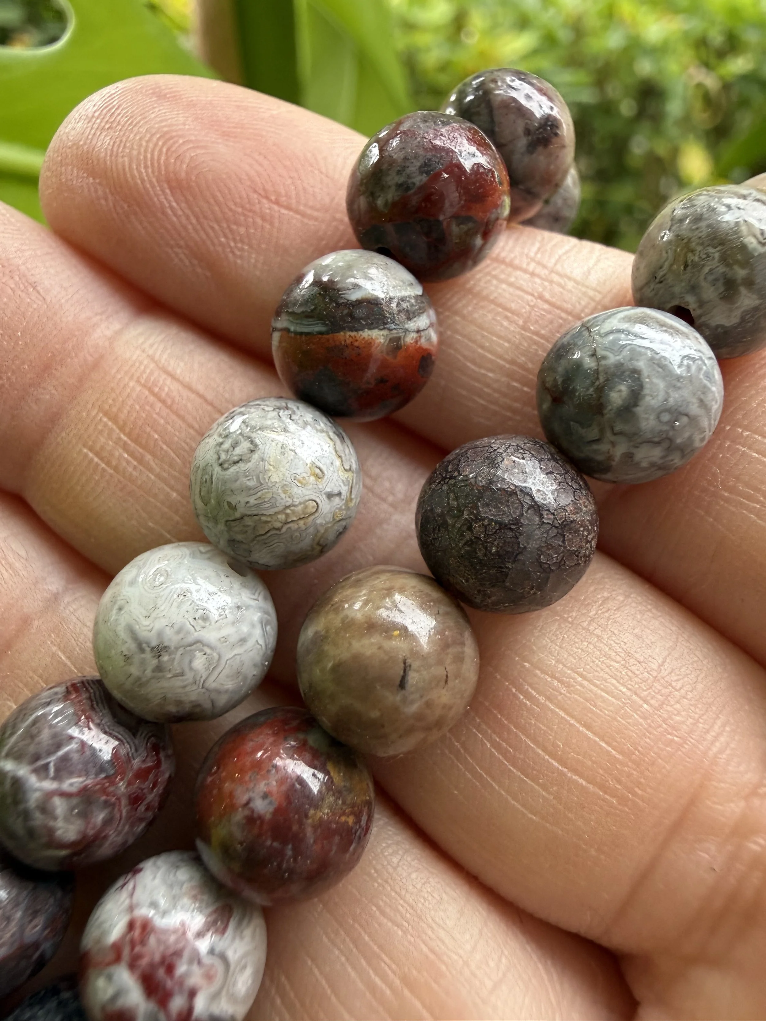 Autumn Toned 8mm Bead Bracelet - Swirling Laguna Agate