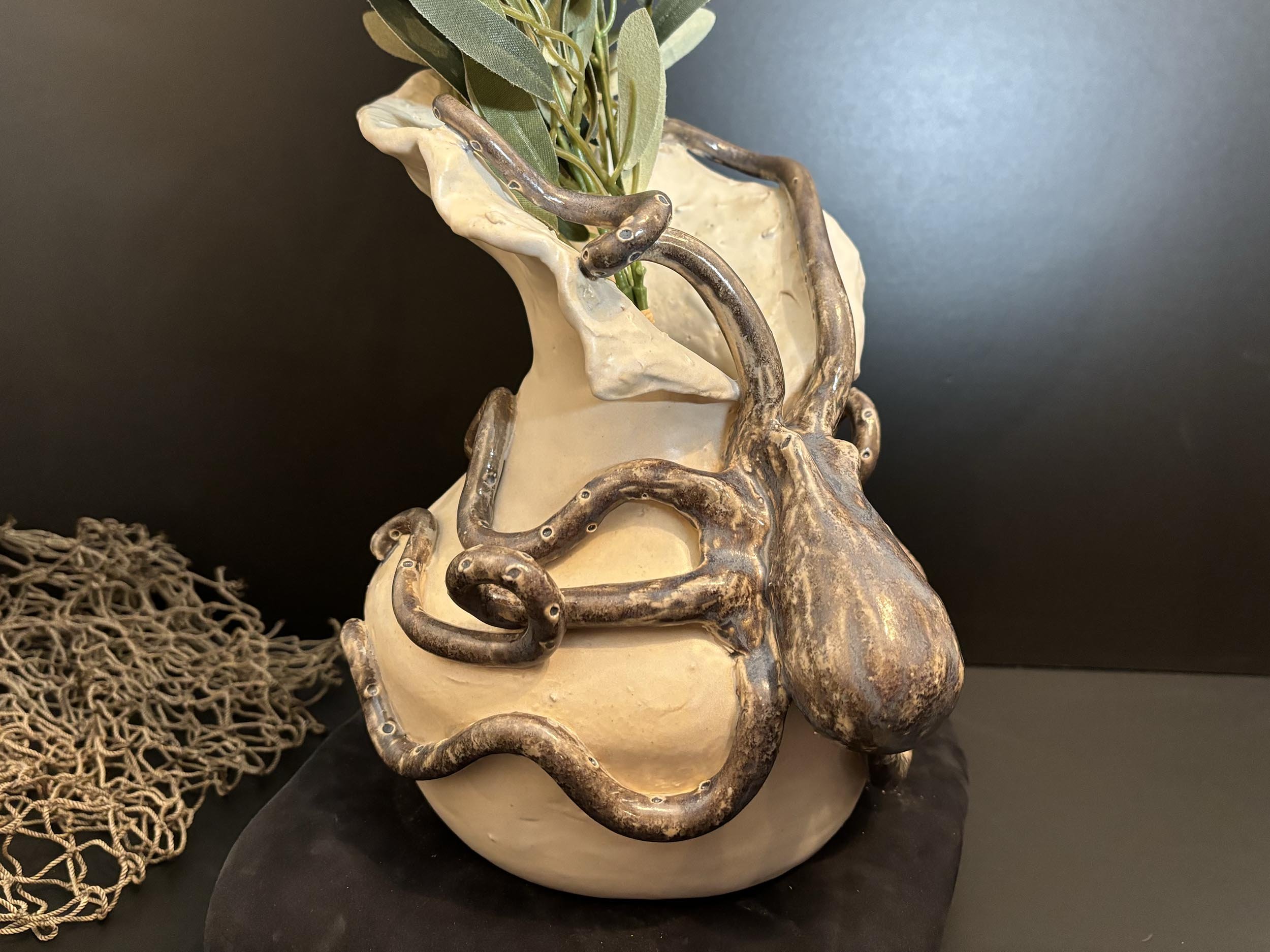 OctoVase-dark ash.jpg