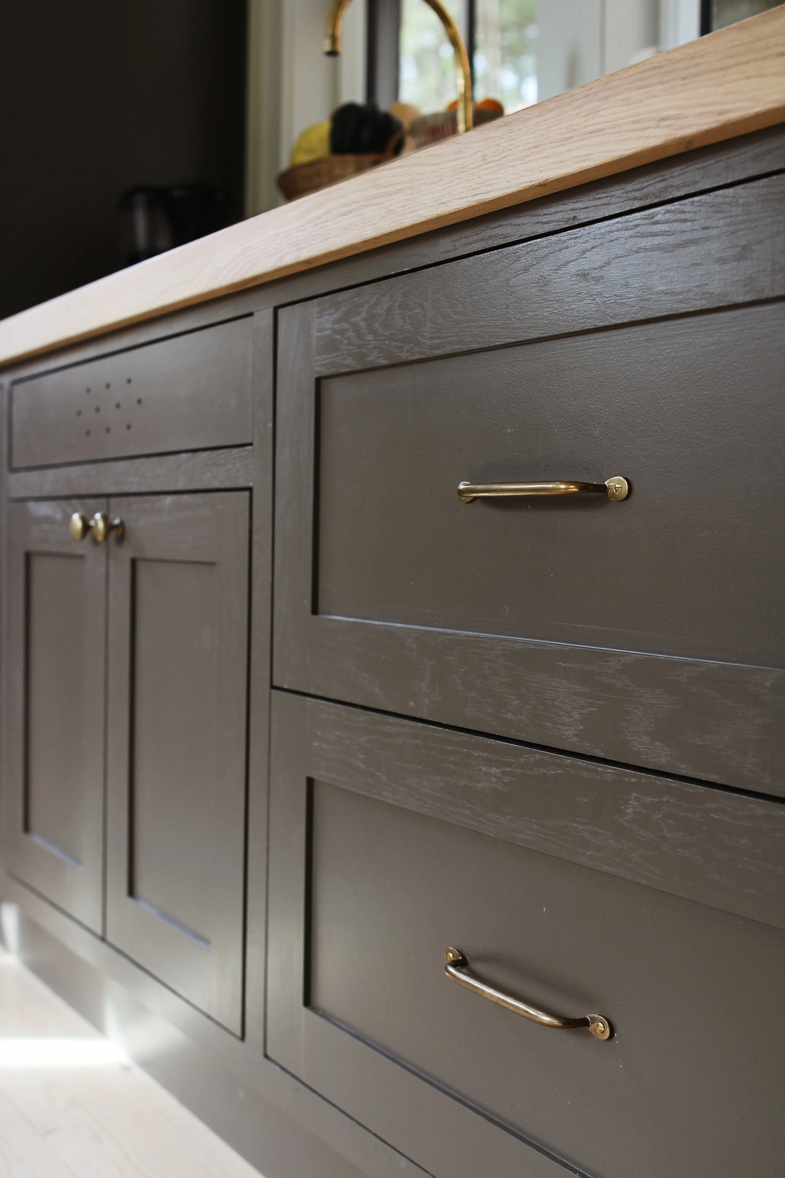 SteepHillStudio_Cabin_CabinetHardware_5.jpeg