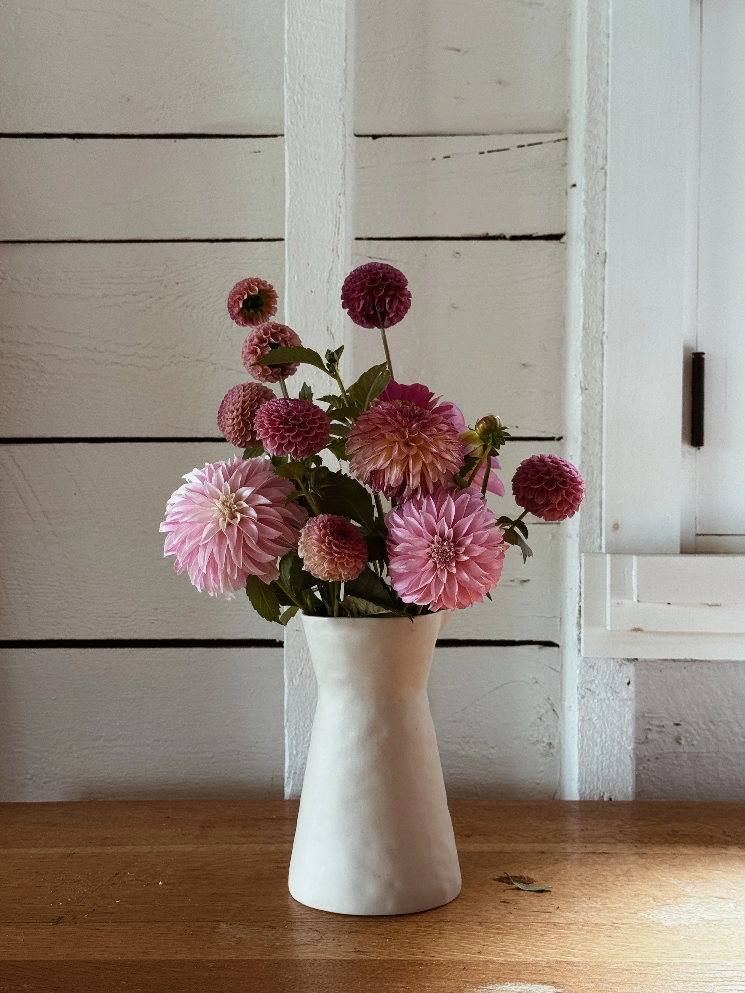 teep_Hill_Studio_2026_PomPom_Dahlias_Vase.jpeg
