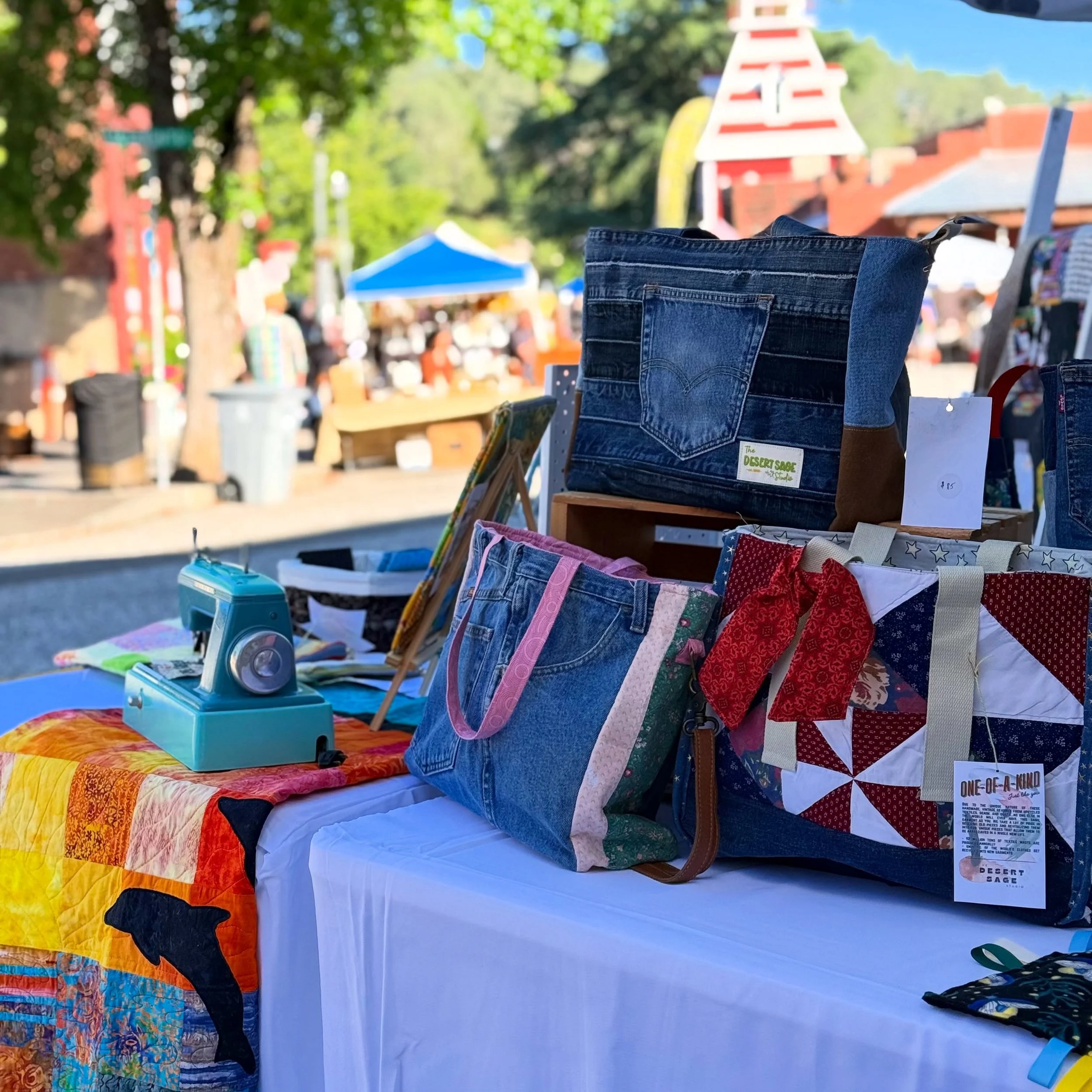 Still recovering from how much fun yesterday was at the Auburn Vintage &amp; Antique Market 🤍✨

Our booth was BUSY all day long and we seriously had the best time meeting so many amazing people. Seeing everyone dig through quilts, bags, books, rodeo