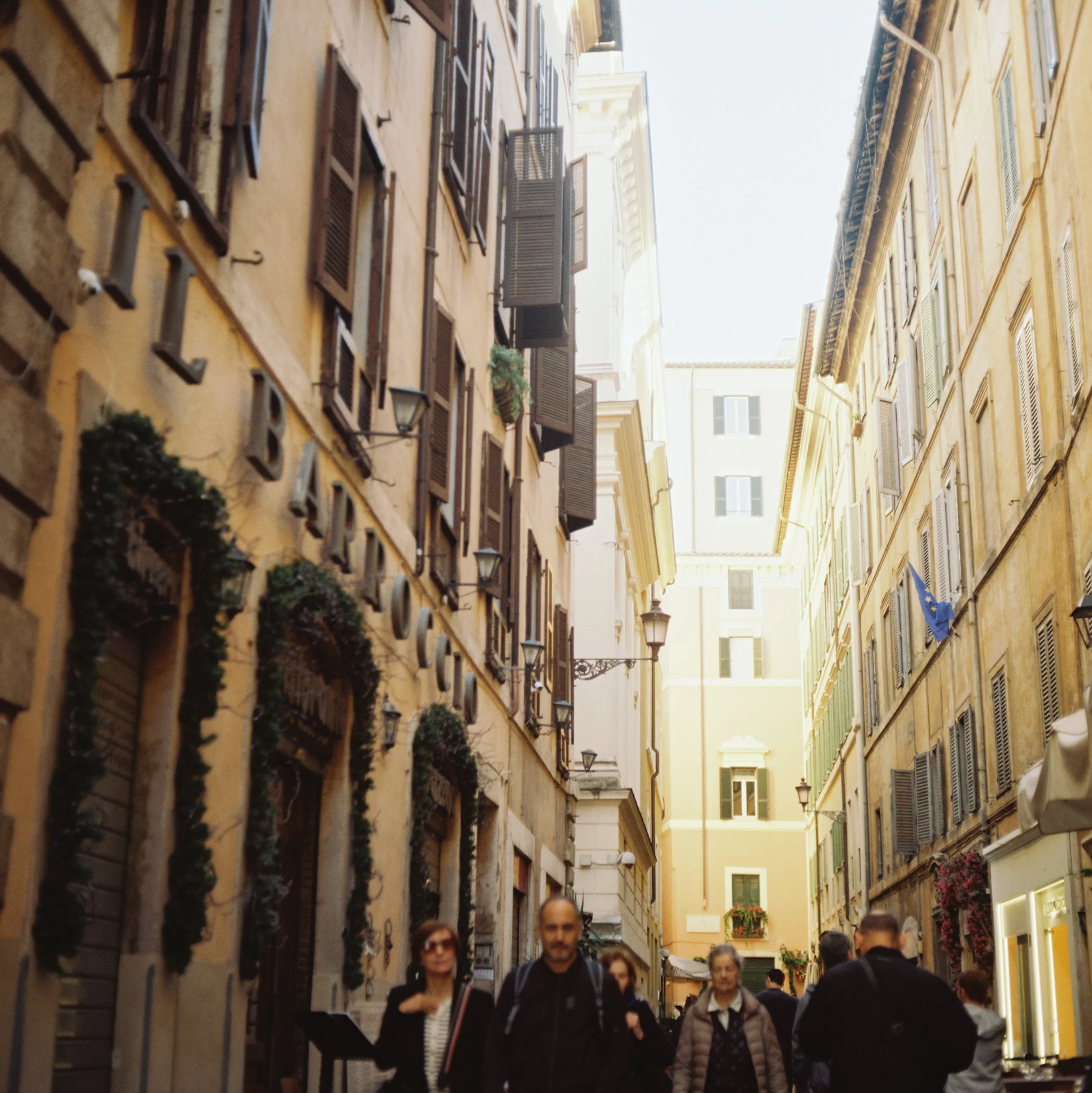 Honeymoon in Italy - Mamiya c330 - gold 200-33.jpg