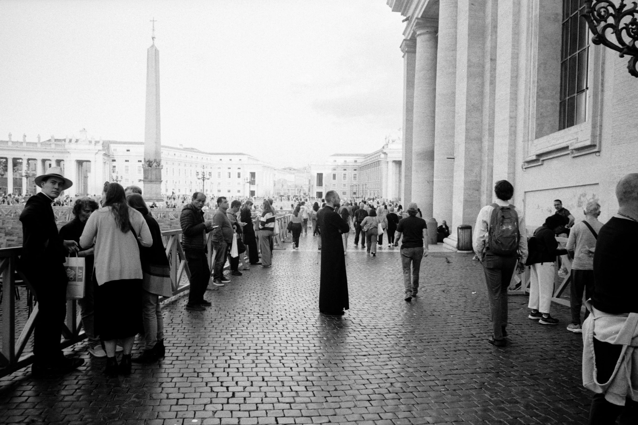 Italy 2024 Honeymoon BandW-38.jpg