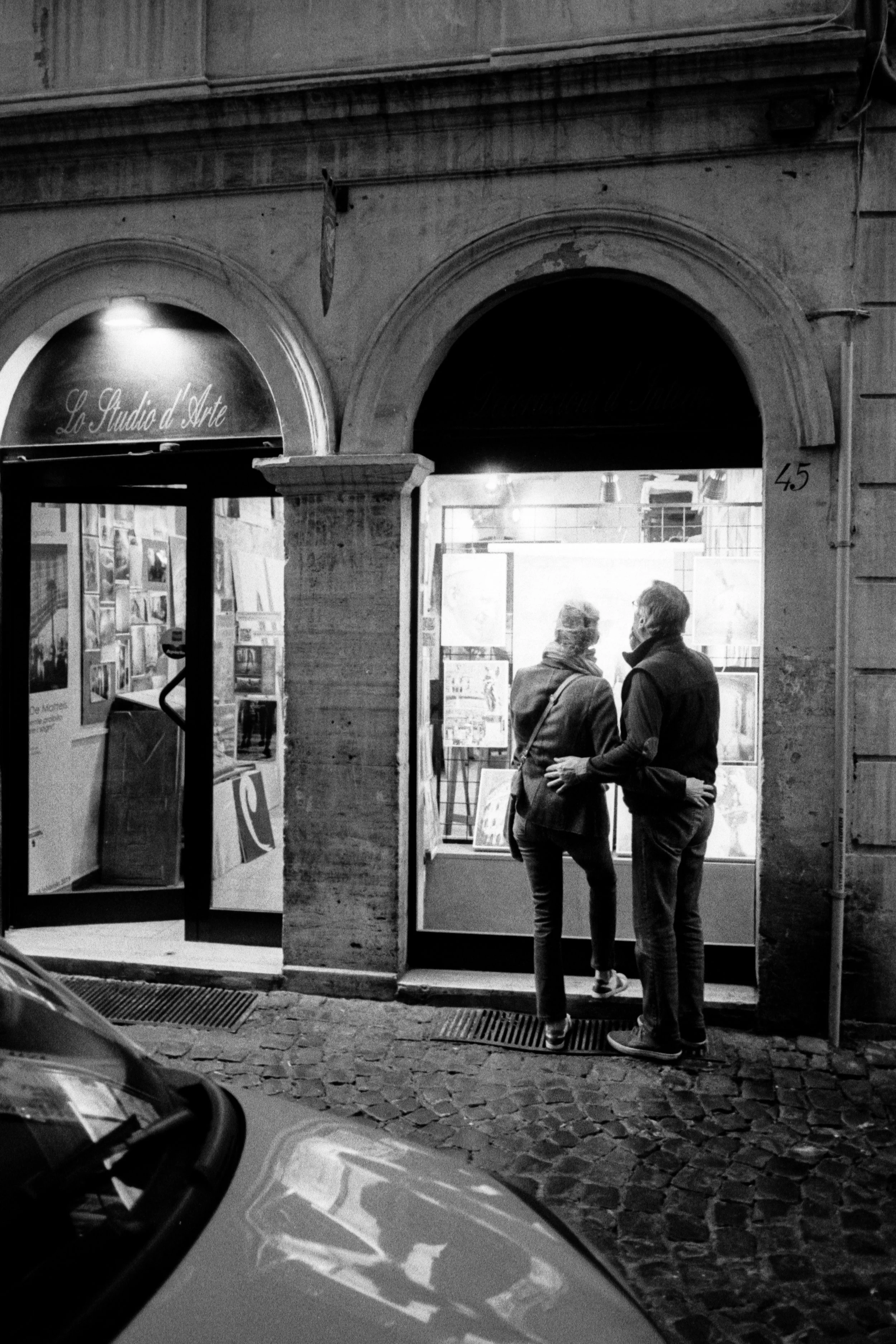 Italy 2024 Honeymoon BandW-49.jpg