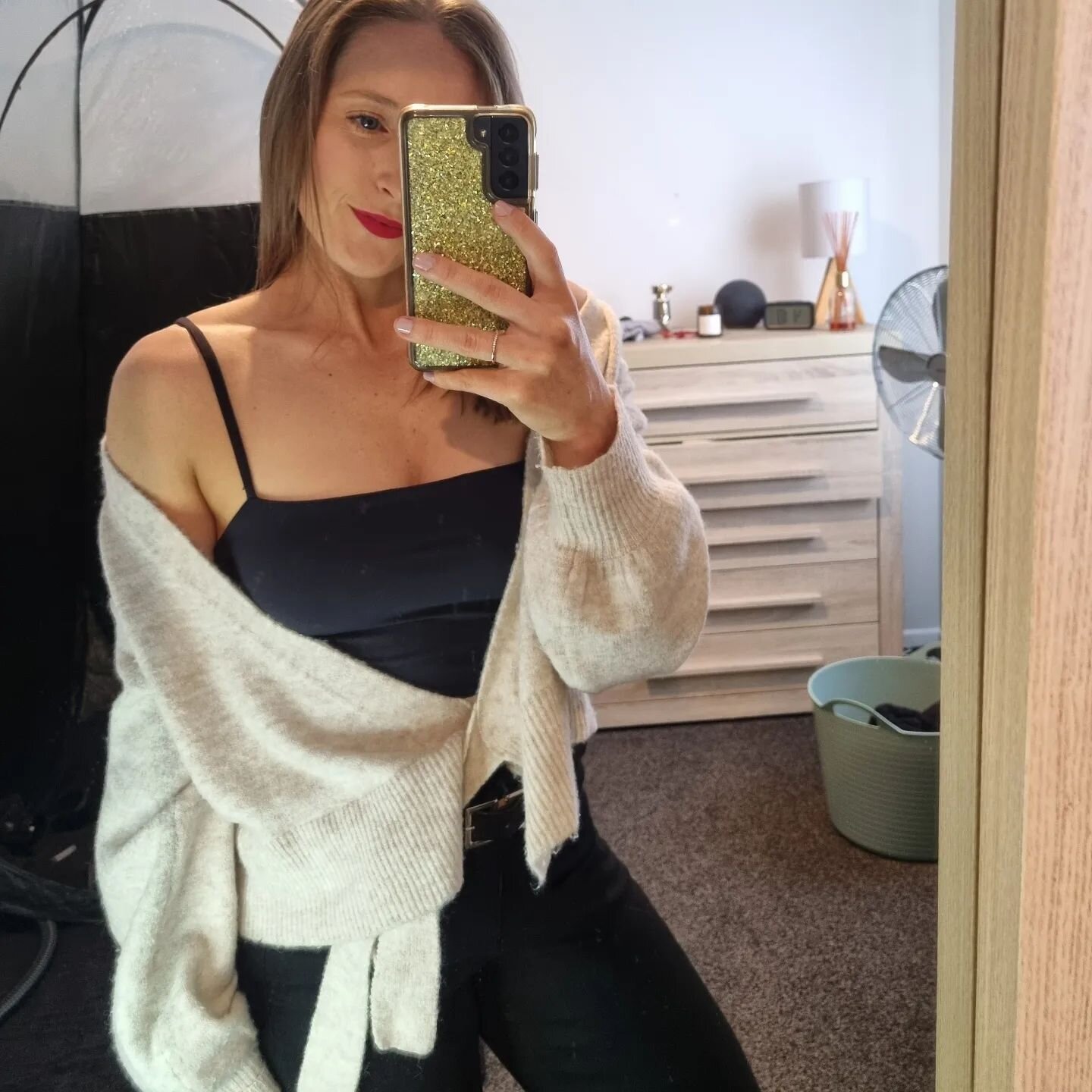 🌼 Because you're not fully dressed without a tan 🌼

#spraytan #spraytanartist #sunlesstan #naturalglow #spraytannning #bronzedbabe #cambridgenz #spraytannz #naturalglow #azuretan #noorange #cambridgespraytan 
#professionaltanartist