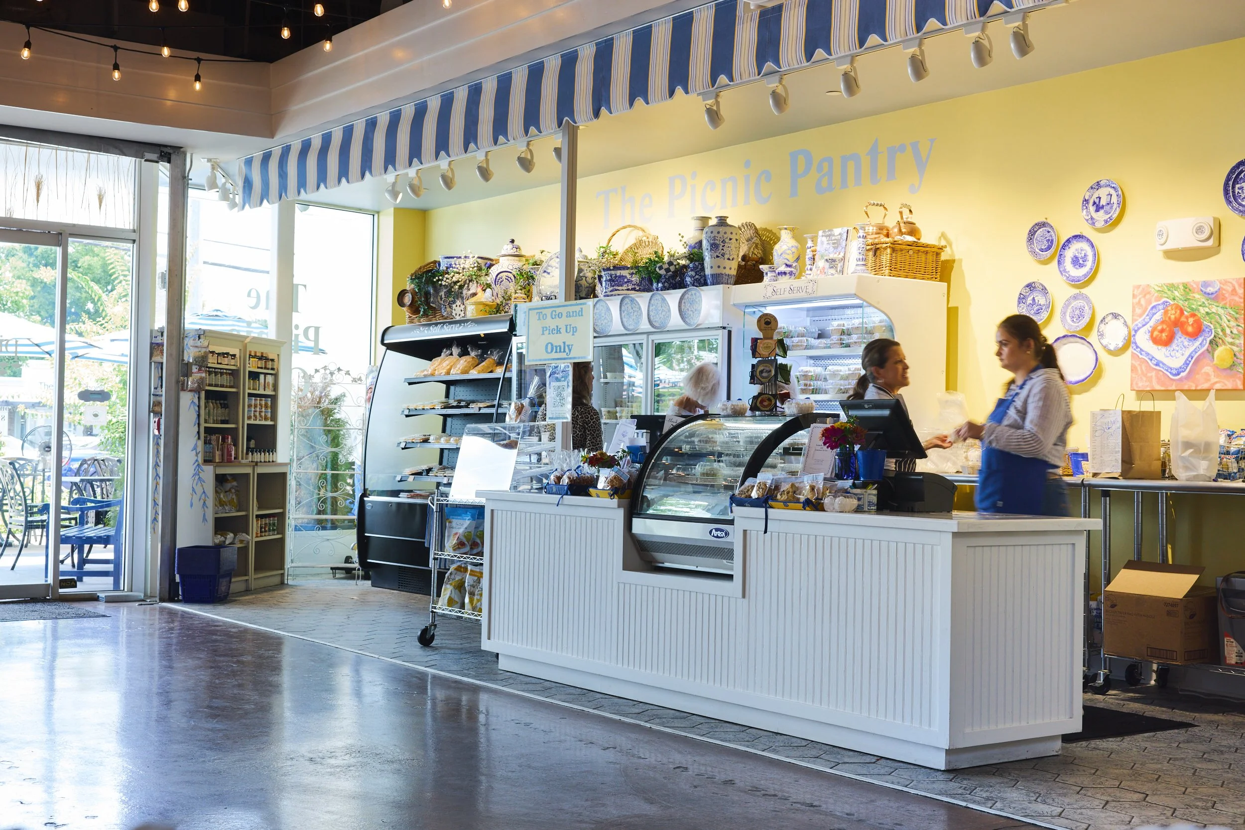 Picnic Cafe, blue and white, dining chair, lunch, plates, blue ceiling, awning, breakfast