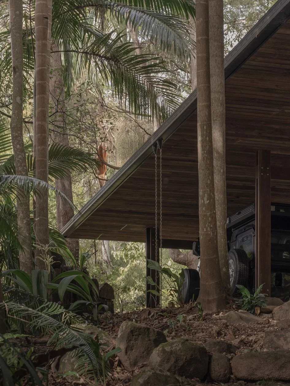 Coolamon Carport

🔨 @jdbuilt_ 
📸 #StudioMODA 
.
.
.
.
.
.
.
.
.
.
.
#byronbayarchitecture #junglecarport #byronbayhinterland #archiconcept #archilovers #architecture #tropitecture #archiboom #studiomoda