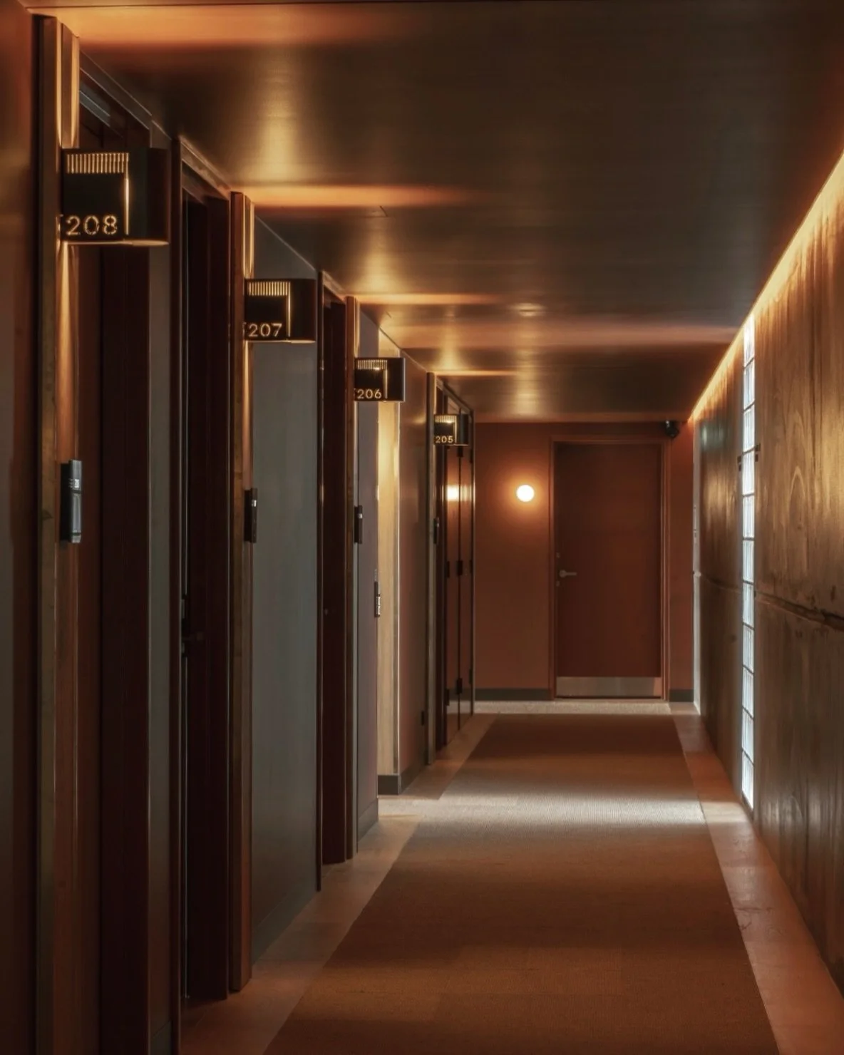 Cosy colourful corridors at Hotel Marvell

Custom room numbers designed by HGA.Studio
and fabricated by @lumen8architecturallighting 
.
📸 @stillstudio_ss 
@hotelmarvell 
@hga.architects 
.
#lumen8 #hotelmarvell #byronbayhotel #luxuryhotels #boutique