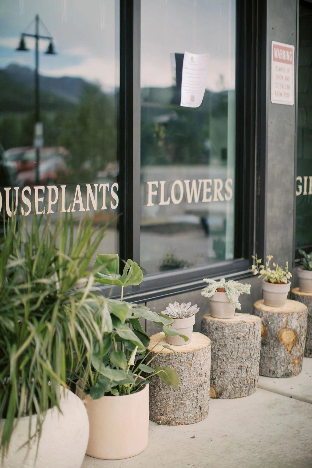 070126_BigSkyFamilyPhotographer_KelseyKradelPhotography_Sugar&Spice_grandopening_018.JPG