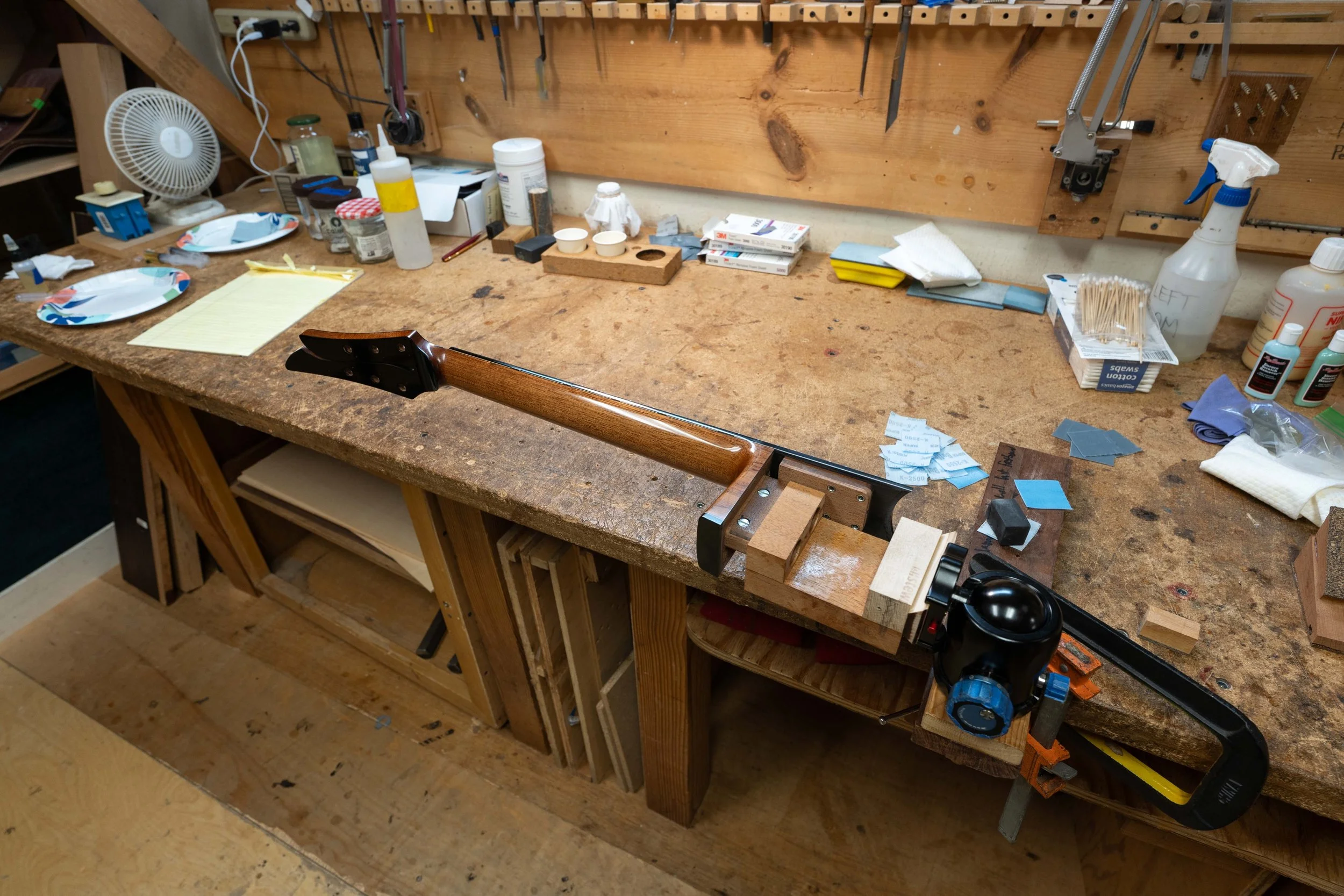 French polishing a neck in the Somogyi shop.
