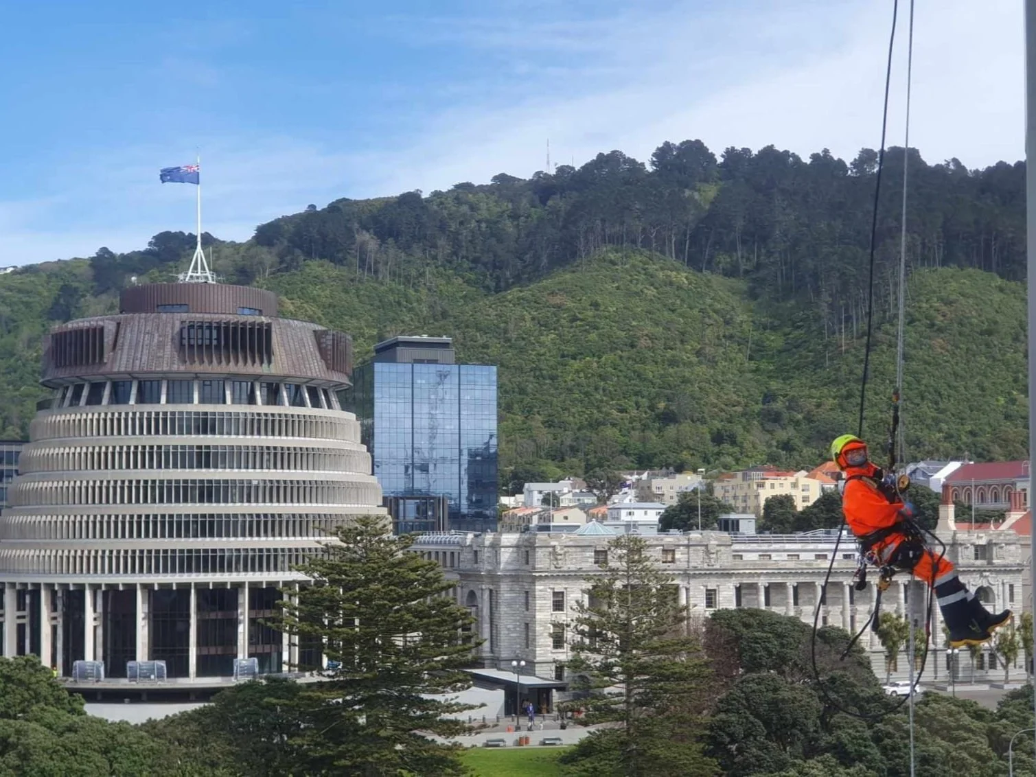 WhatsApp Image 2023-11-28 at 18.30.15_bca218ab.jpg