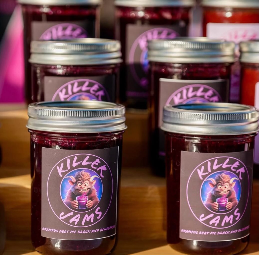 ✨TONIGHT✨Join us for our inaugural @fourthfridays at @cupids_hotdogs !! We are so excited to create an event rich with community and local roots here in the West Valley. And we can&rsquo;t wait til you see the goods our makers have in store! 

Grab s