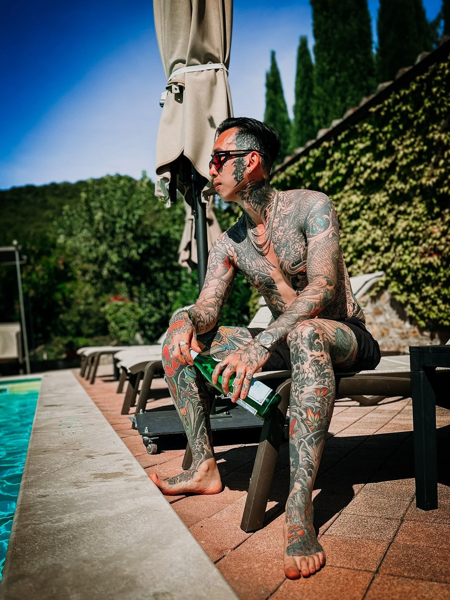 No Handouts ✋Earned through the Struggle
#whatareyouchasing ➥ studiocong.com