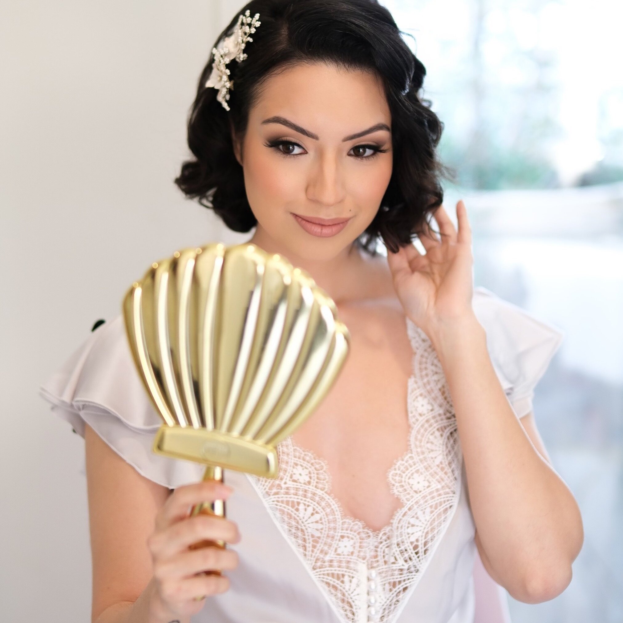 Book the luxury get ready experience with our LYS Professionals 

We are an insured bridal hair and makeup team with over 15 years of experience. We hope to make your bridal experience one to remember. #losangelesmakeupartist #losangelesbridalteam #l