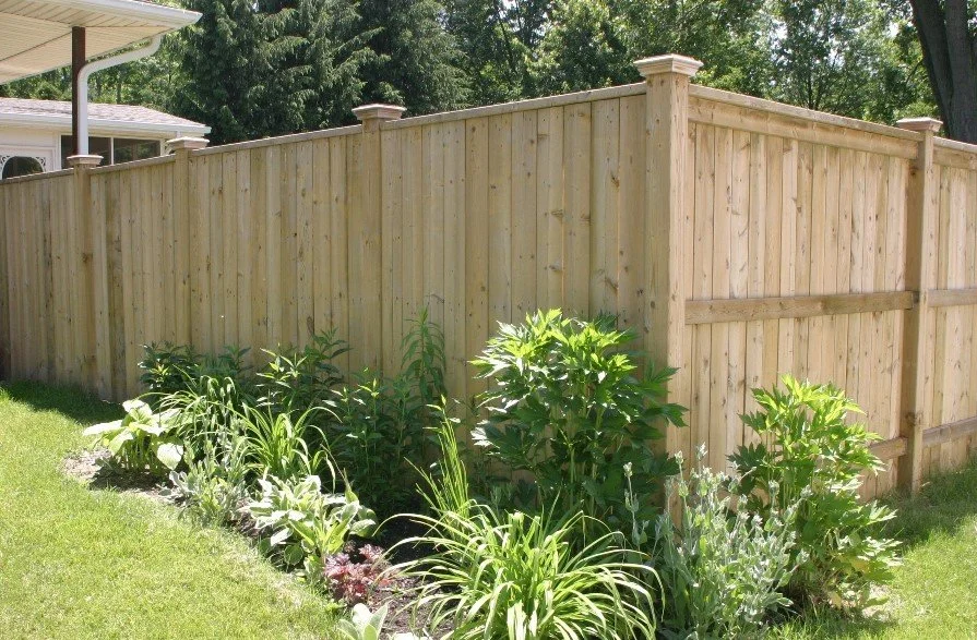 manor fence corner.jpg
