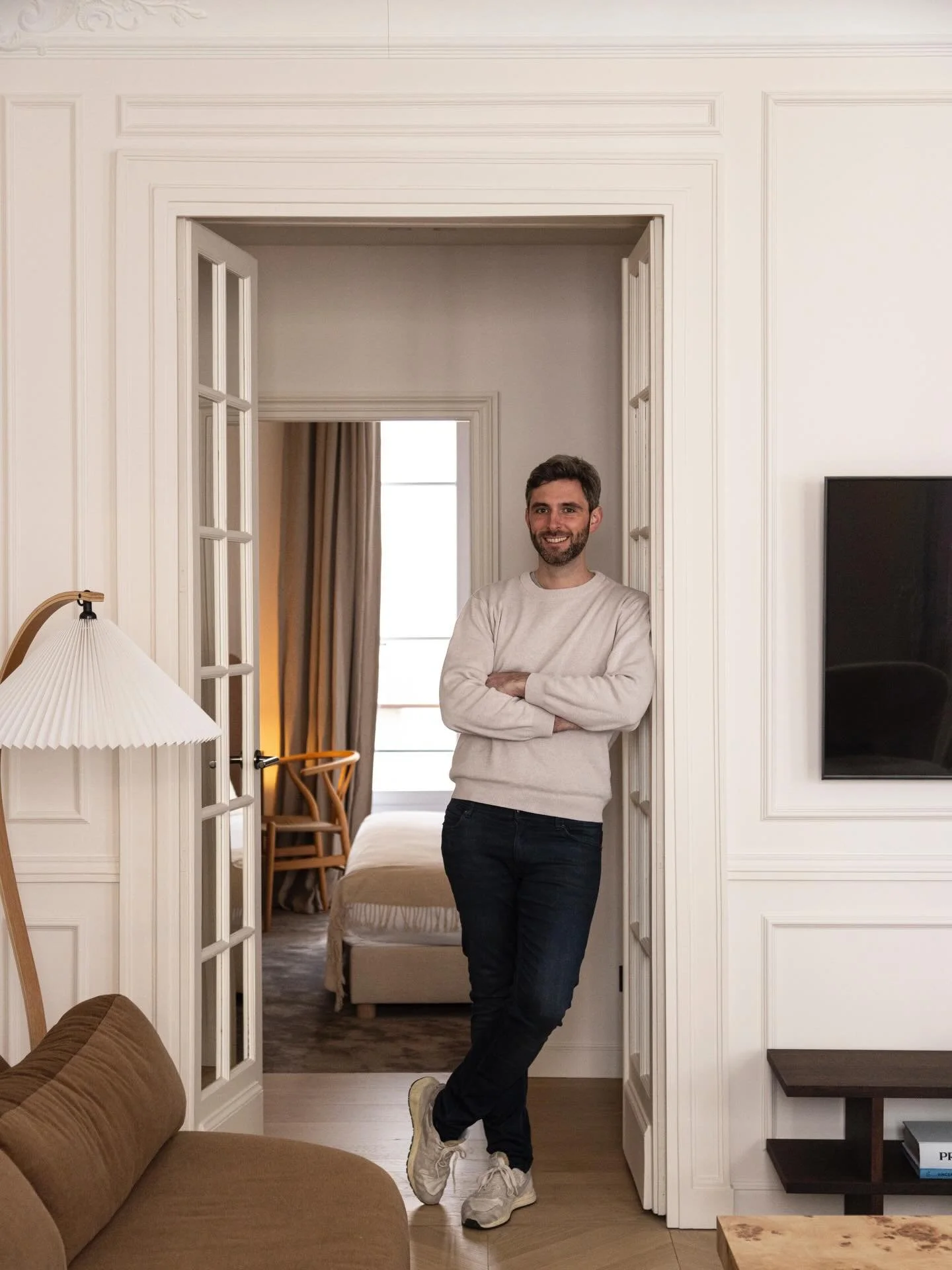 Vincent, fondateur d&rsquo;Aurelia R&eacute;novation, dans le projet Vignon.
Pour Vincent, &ecirc;tre pr&eacute;sent sur chaque chantier, c&rsquo;est ce qui garantit la pr&eacute;cision de l&rsquo;ex&eacute;cution et la confiance avec les architectes