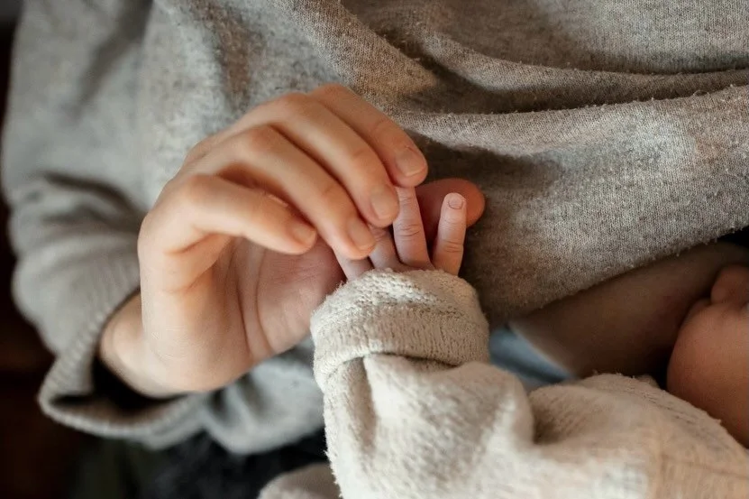 Ich liebe es, den Anfang eines neuen Lebens zu dokumentieren. Vielleicht ist das f&uuml;r mich besonders wichtig, weil ich diese Erinnerungen von meinen eigenen Kindern nicht so habe. Ja, ich habe Handyfotos und ein paar einzelne Fotos, die wir mit d