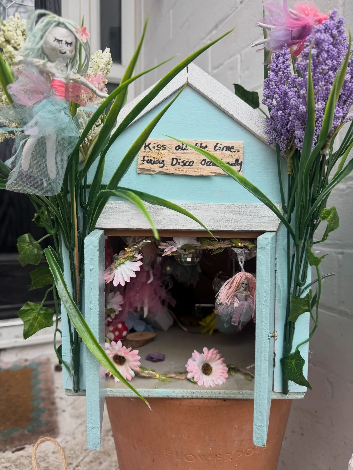 A little Marlborough magic at the fairy disco this afternoon 🧚🏾🧚&zwj;♀️🧚🏻&zwj;♂️