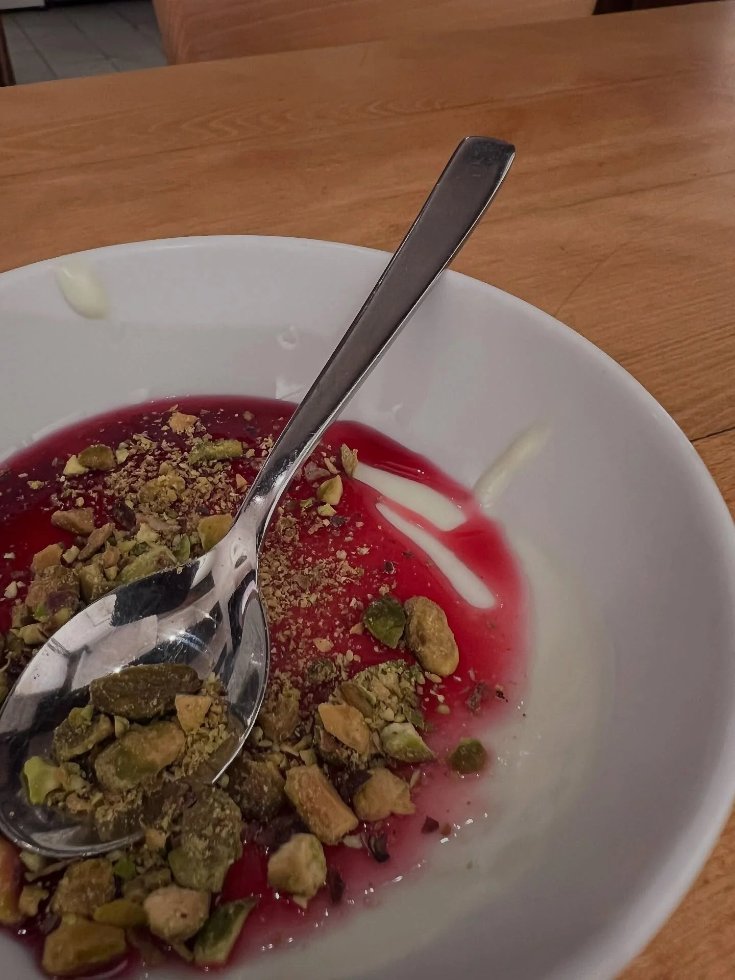 Malabi Genuss, kennt ihr noch nicht? Dann wird es Zeit.
#zurfischerin #dessert #malabi #genuss #essen #lovetoshare #lindau