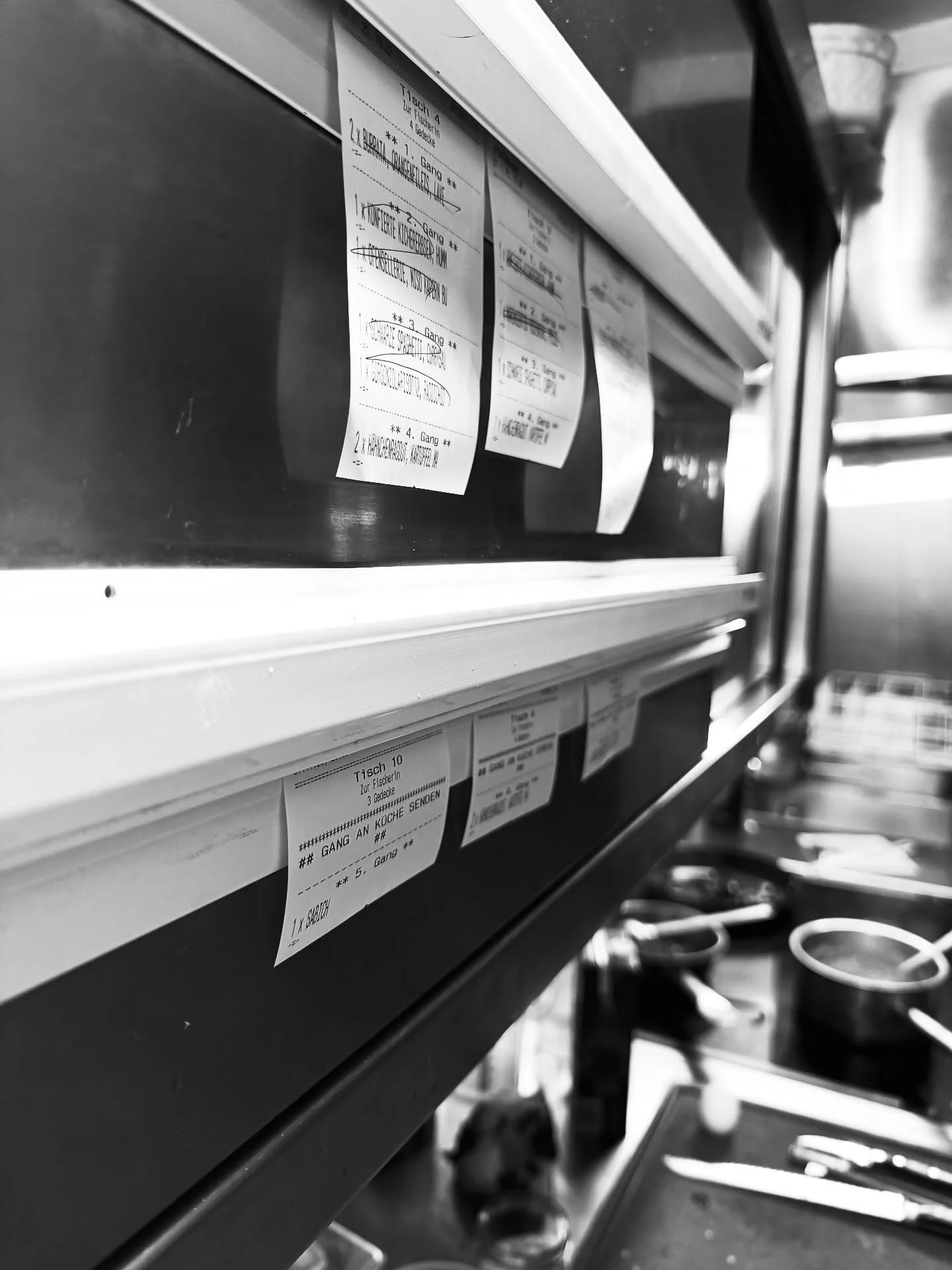 W&auml;hrend des Service 
#zurfischerin #service #arbeit #restaurant #essen #genuss #food #foodstragram #lindau