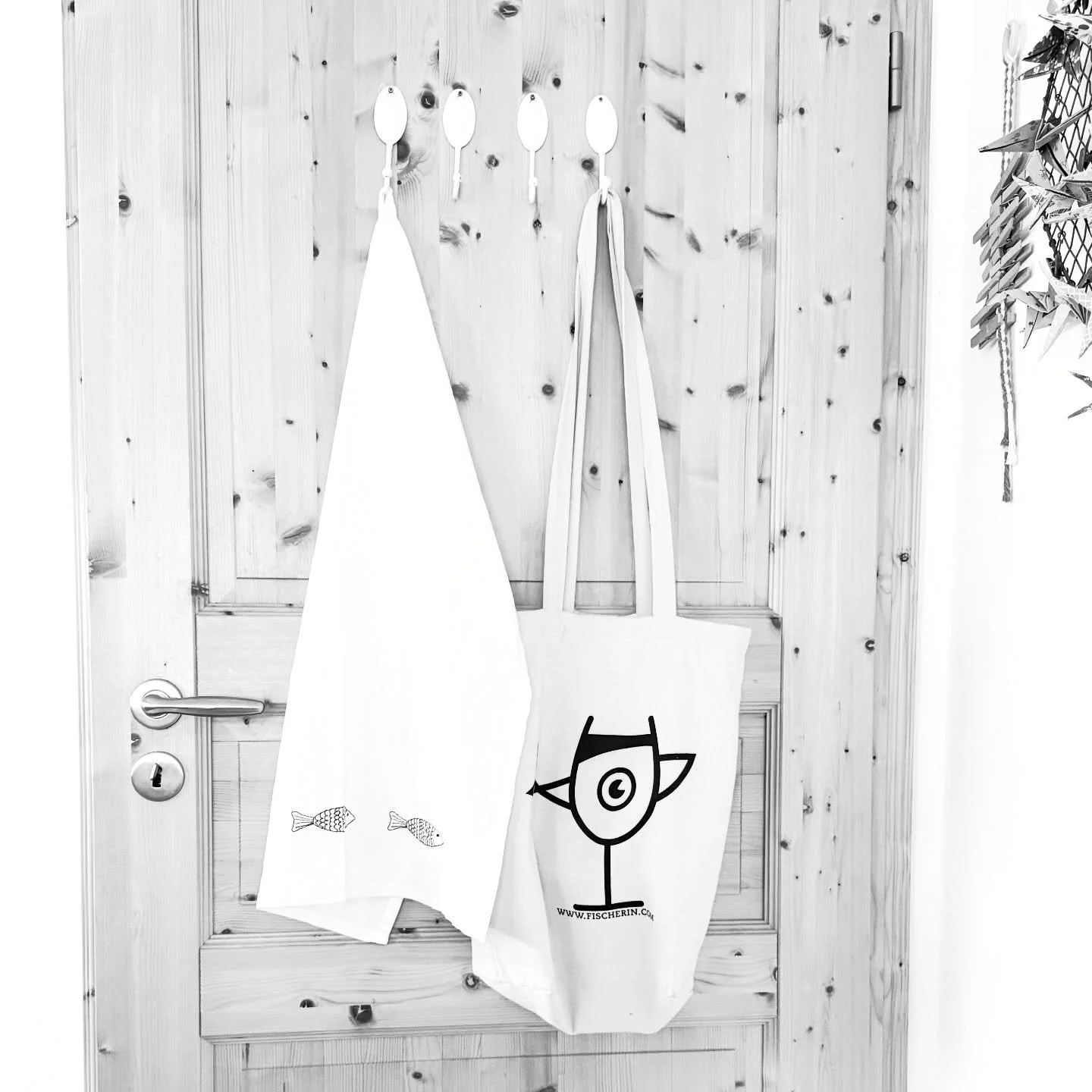 Hochwertige Baumwolltasche mit unserem Logo 
#zurfischerin #bag