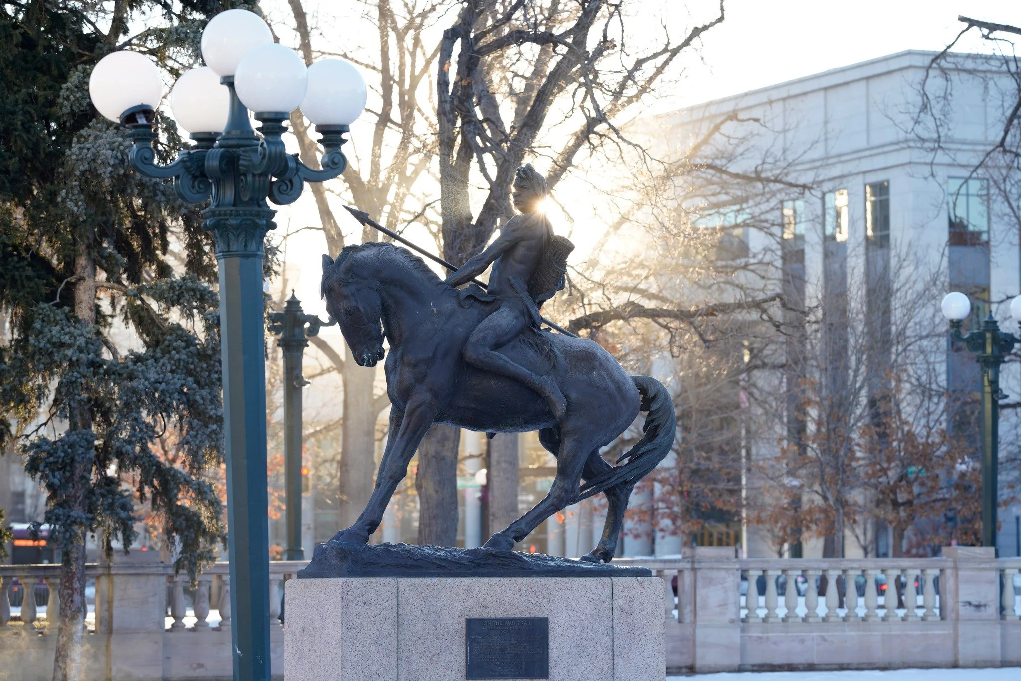 A sunrise on a new day, the beautiful scenery in Denver

#denverart #denverscene #wintersunrise #urbanexploration #urbanartwork #sunrisephoto