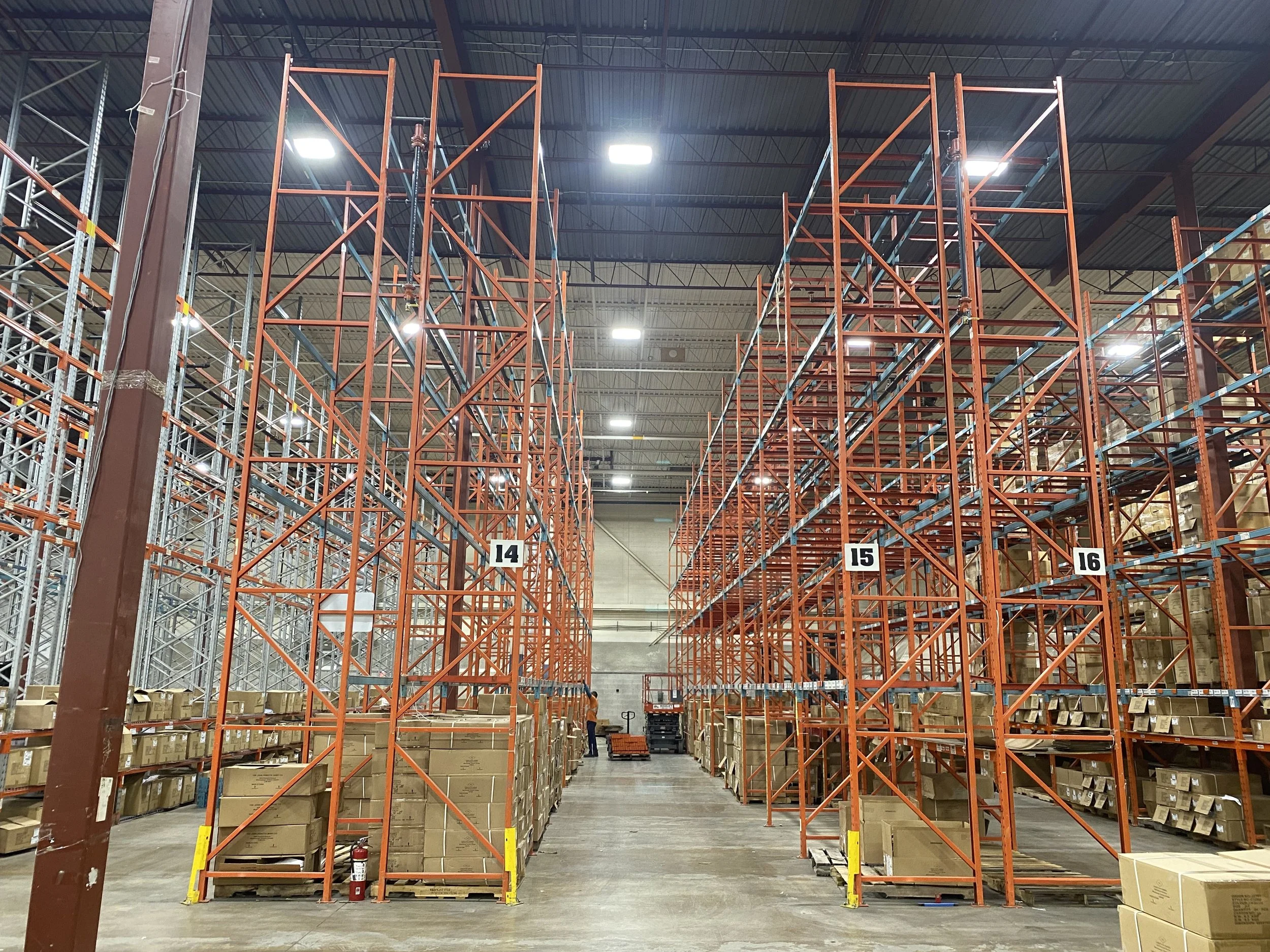 Used warehouse pallet racking