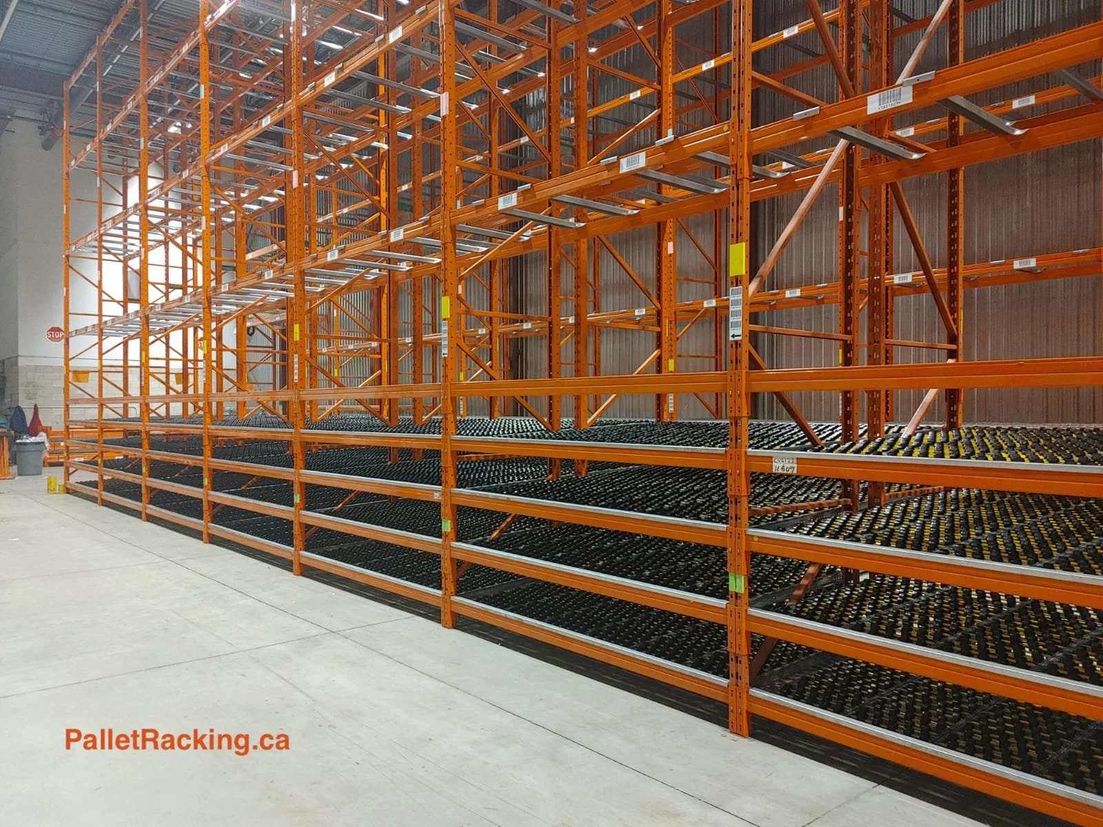RediRack pallet racking with carton flow 