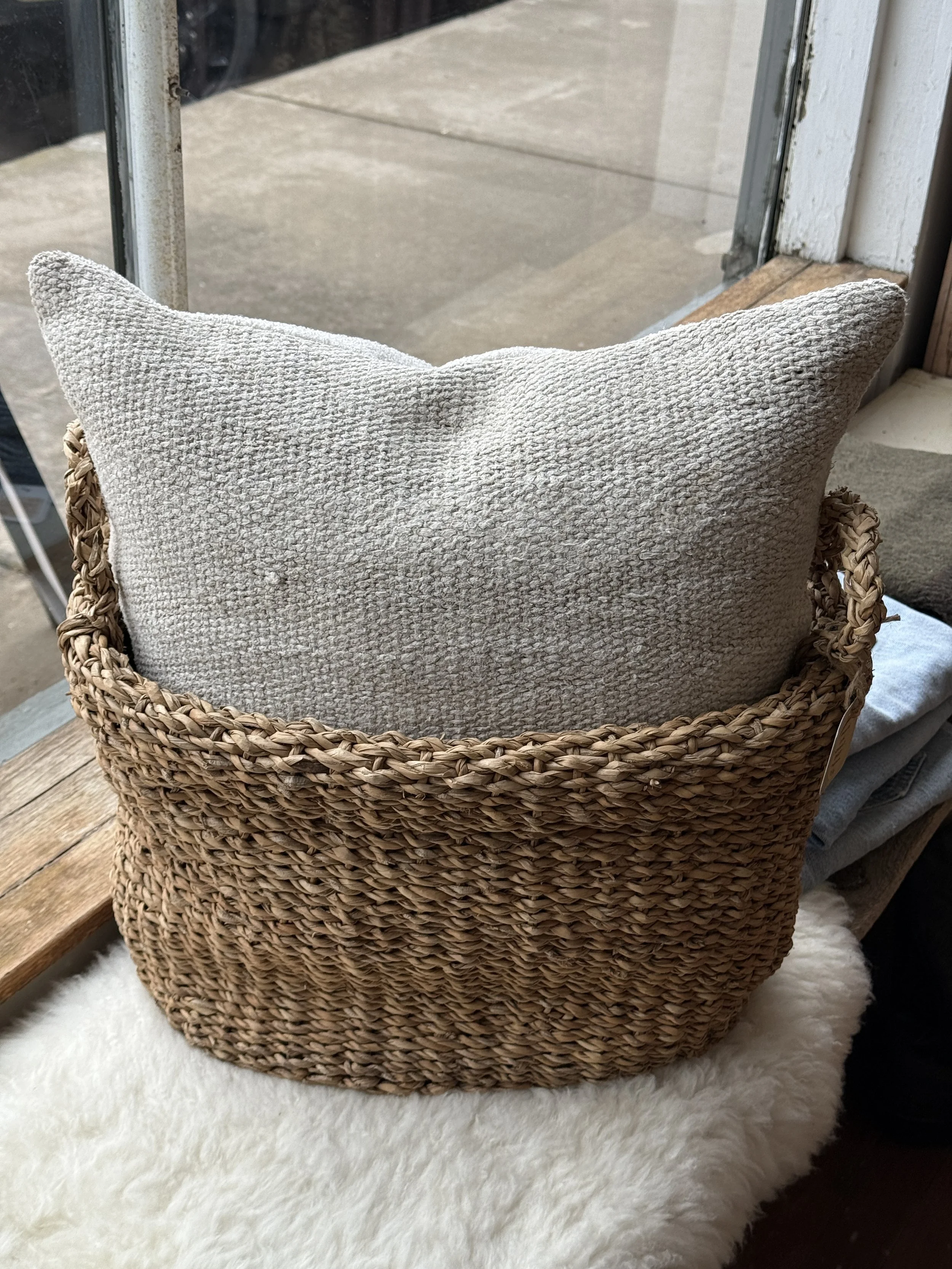 Oval Seagrass Basket - Medium