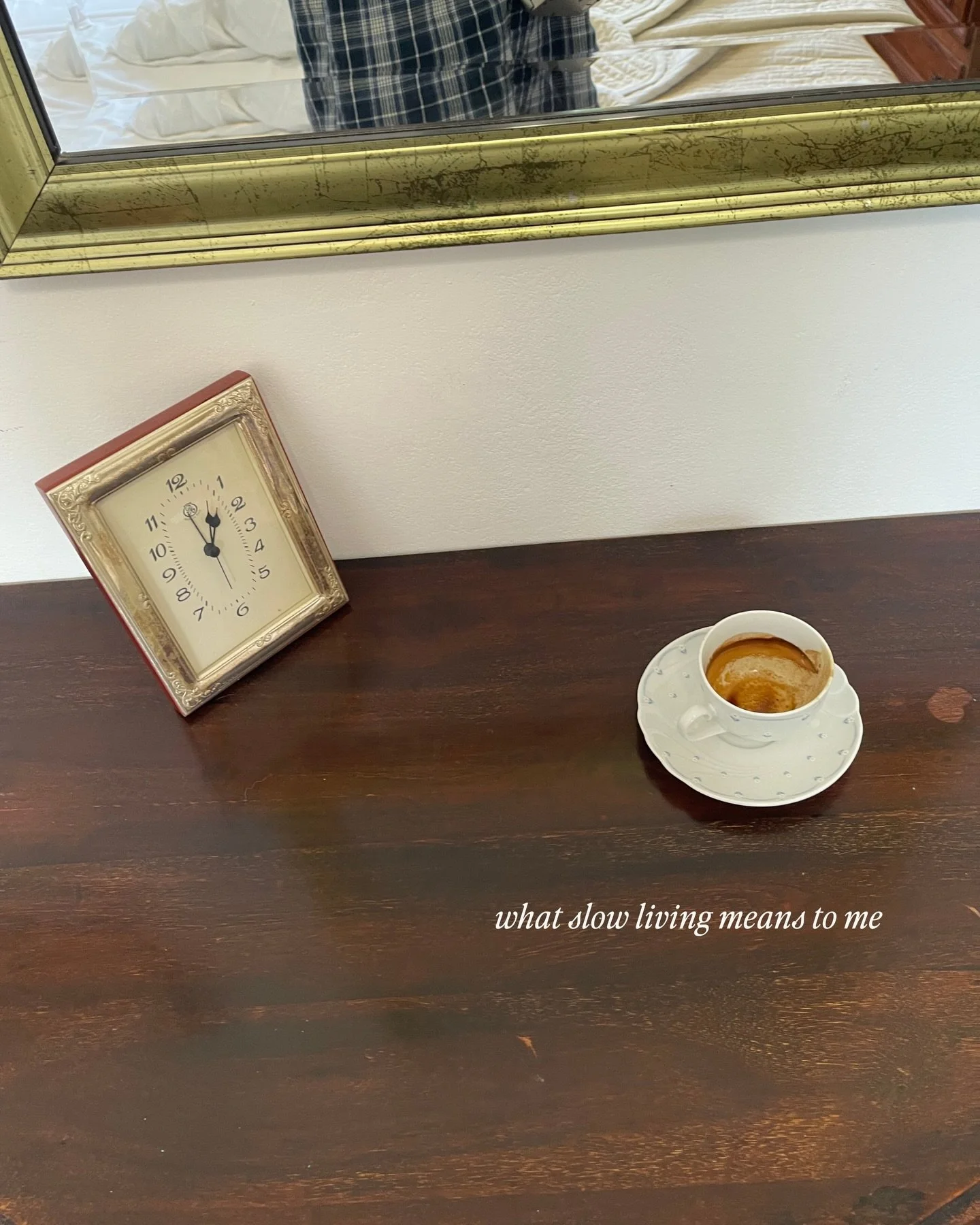 What slow living means to me &mdash; Part 1.
 
Slow mornings. 
I hate feeling rushed in the morning. I&rsquo;ll plan my days around not having to leave too early, and around making time to actually enjoy breakfast. I eat the same thing almost every m