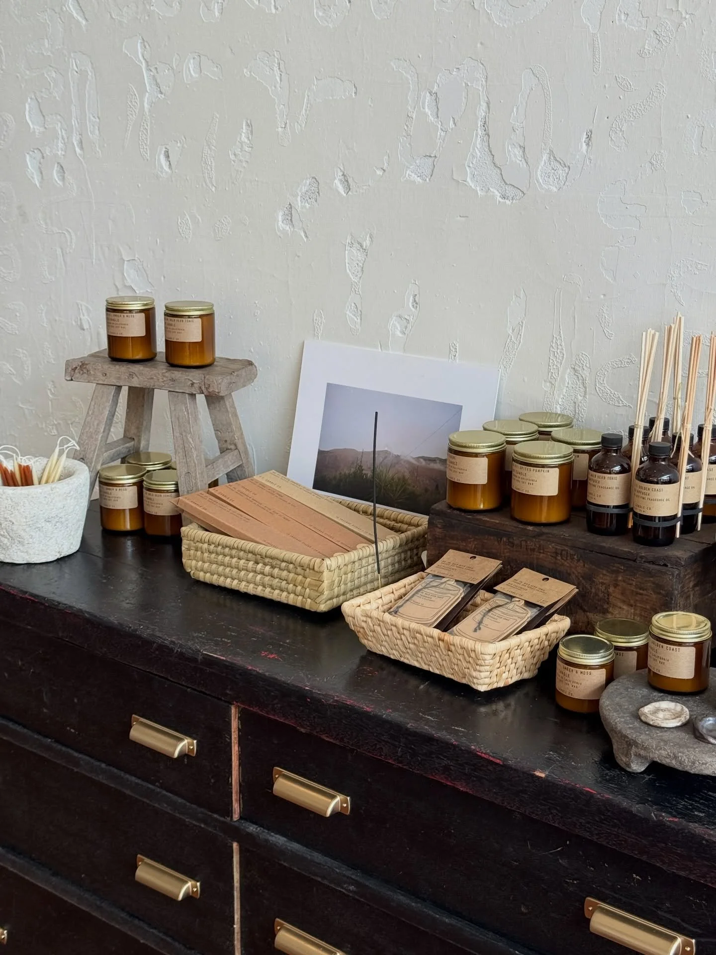 Your local @pfcandleco stockist 🕊️ dresser full of goods, new scents ready for spring 

Fealty Studio
Thu-Sat 10-4
fealtystudio.com