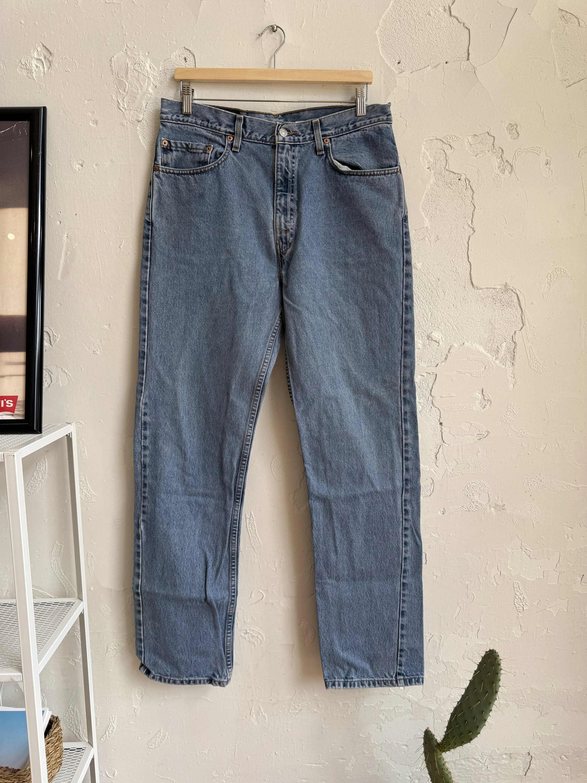 vintage levi's 505 blue jeans - Size 32"