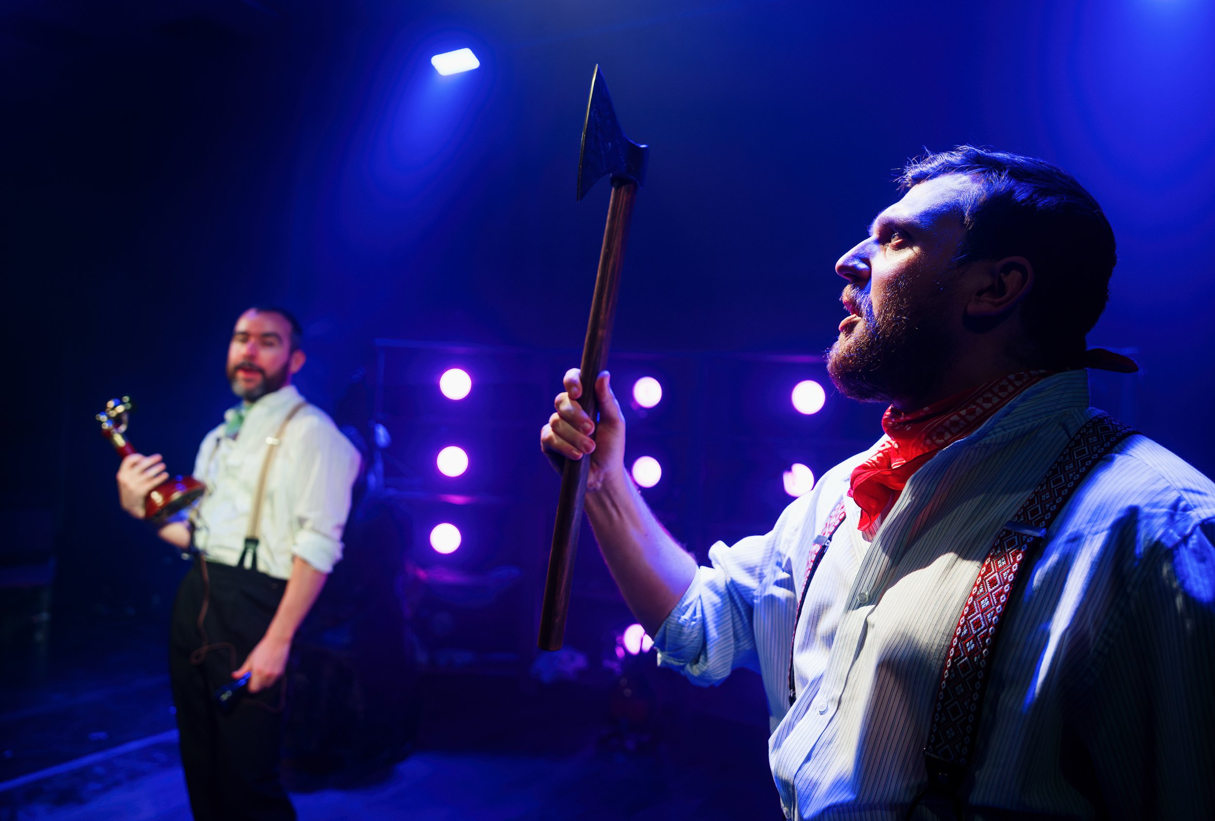 BuryTheHatchet@Pleasance_(c)Alex Brenner_(_11_4944_dx)_s.jpg