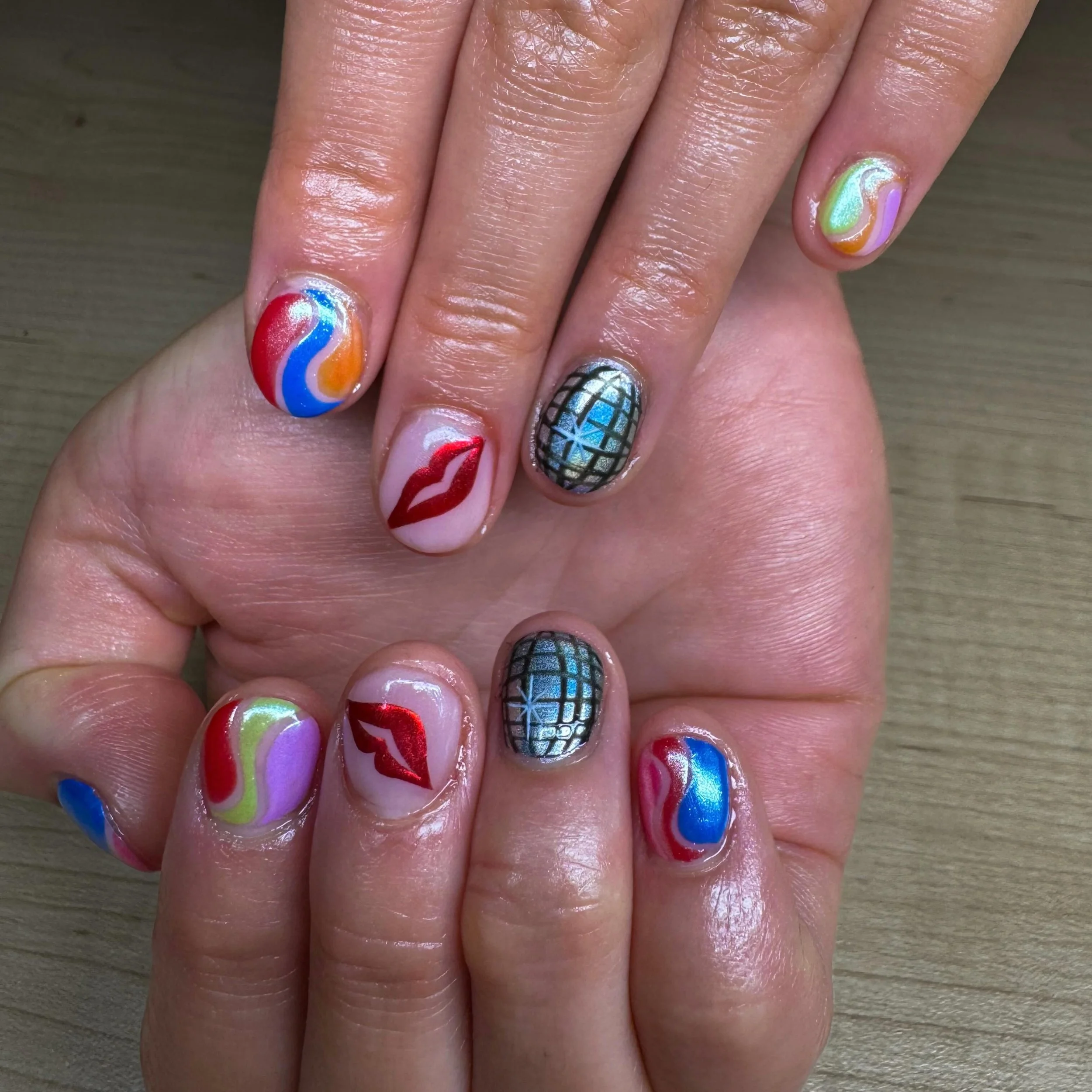 1 beautiful finger for each olivia rodrigo show @jadeleschack didn&rsquo;t get tickets to 😔