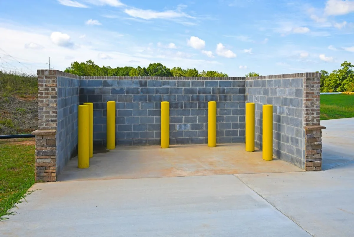commerical-trash-enclosure.jpg