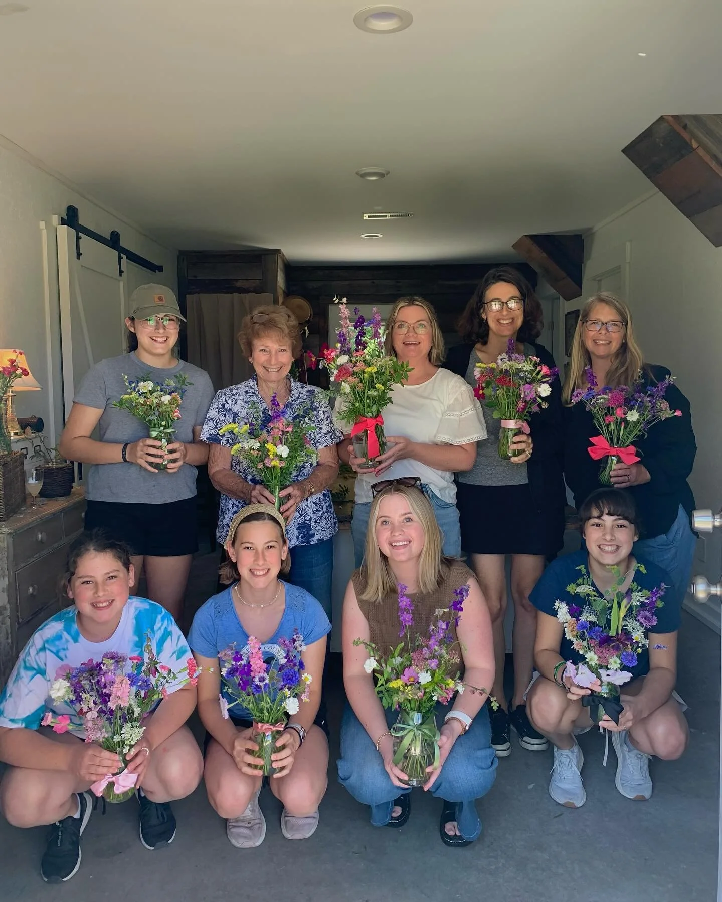 What a fun time we had together on Mother&rsquo;s Day ❤️ 
Thank you all for visiting and building bouquets with us at our first ever flower bar! I had such a great time helping and watching everyone choose flowers from our garden to create their beau